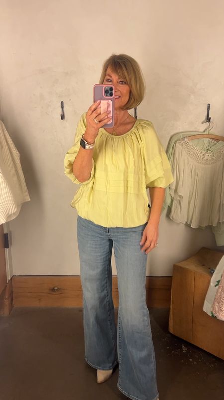 20% off this yellow bubble top.
Sale only thru the LTK app. Copy promo code from my link and paste at checkout.

#LTKSeasonal #LTKVideo #LTKSaleAlert