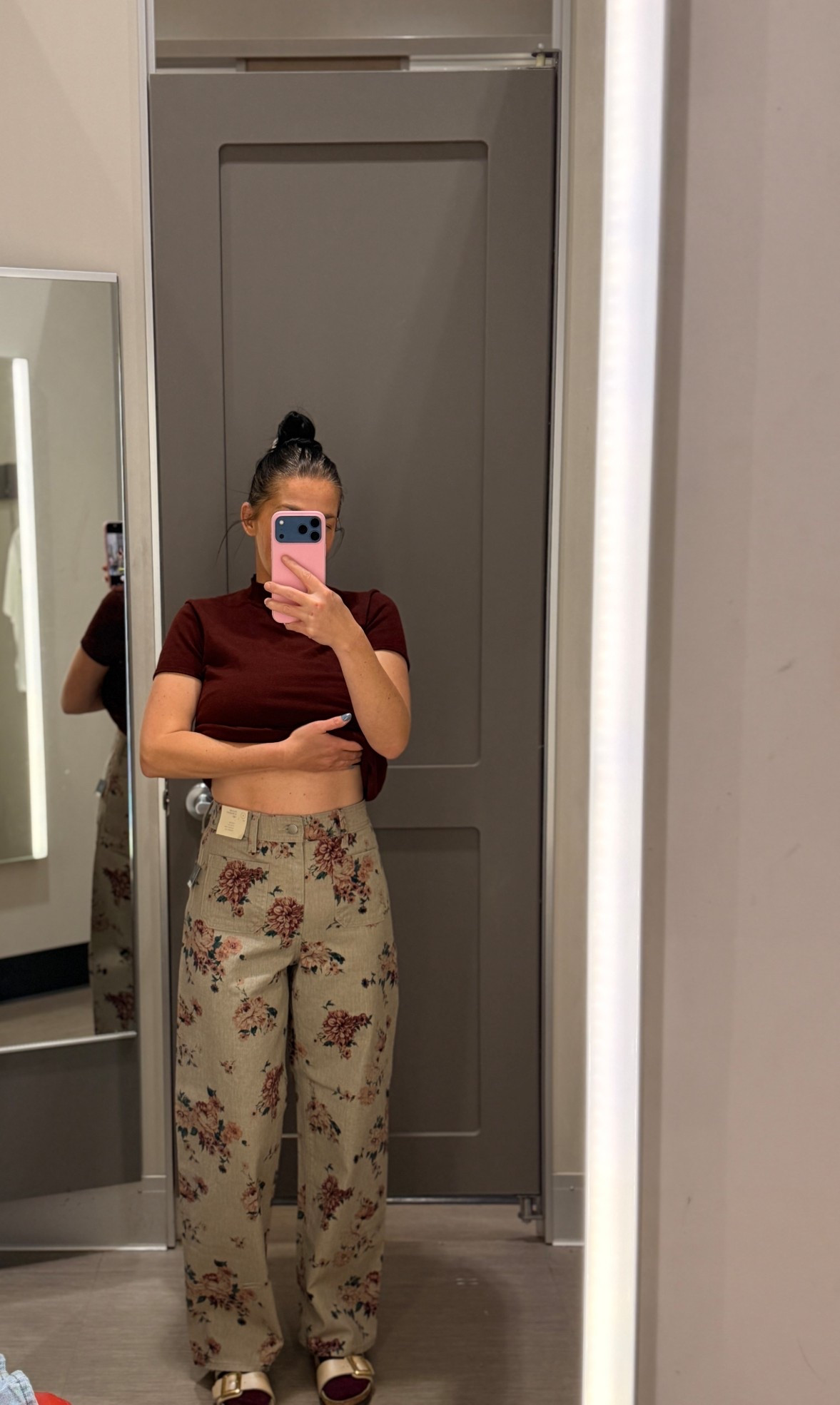 These are the cutest target pants I have ever seen and they’re high-rise

#LTKgrwm #LTKdayinmylife #LTKootd