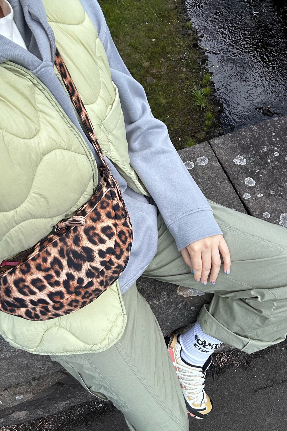 Bag is Zara but not available to link! 