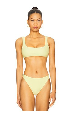 Lovers and Friends Arielle Top en Butter Yellow from Revolve.com | Revolve Clothing (Global)