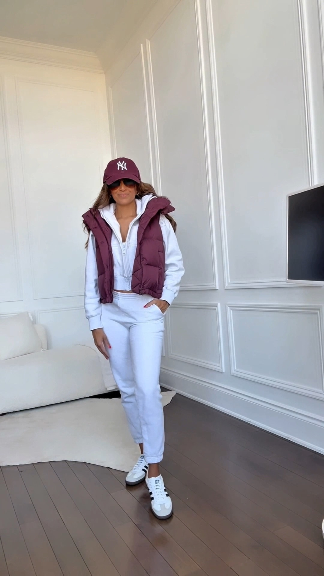 Sunday fit - It’s giving effortless 


#sundaystyle #athleisurevibes #casualootd #comfychic #minimalstyle #weekendoutfit #neutralfashion #cozyvibes #stylisheveryday #melphototips

#LTKOver40 #LTKStyleTip #LTKActive