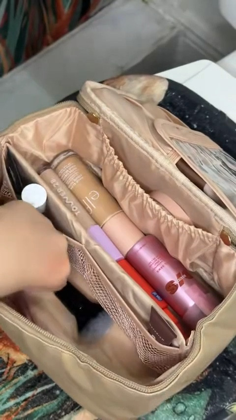 Restock My Makeup Bag with Essentials 💕

#makeup #makeupessentials #makeupbag

#LTKFindsUnder100 #LTKGiftGuide #LTKBeauty