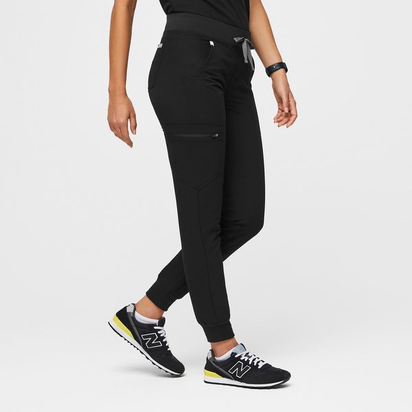 Women's Zamora™ Jogger Scrub Pants - Black · FIGS | FIGS