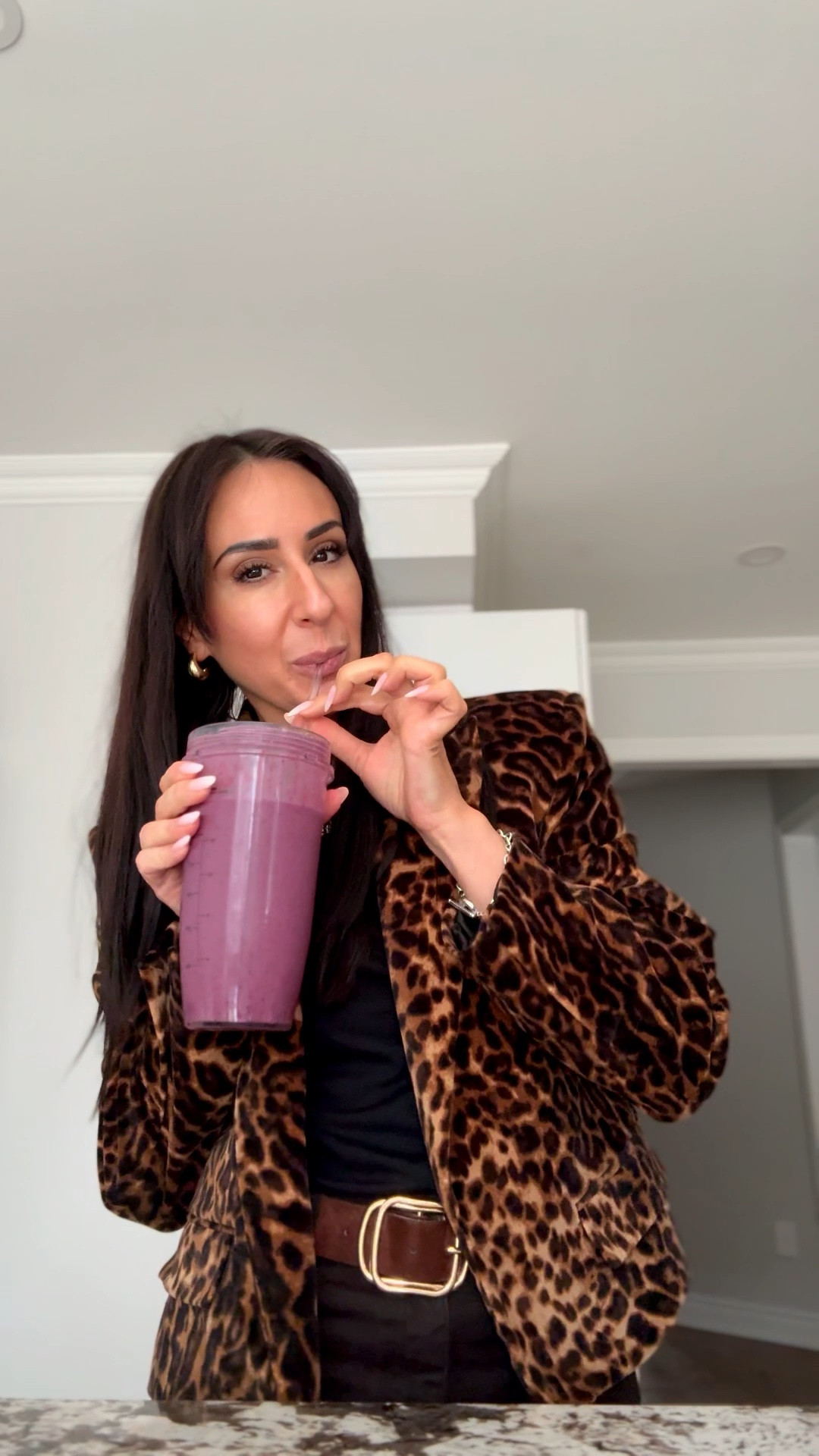 Brown wide leg jeans and leopard blazerr

#LTKfitness #LTKjeans #LTKbeauty