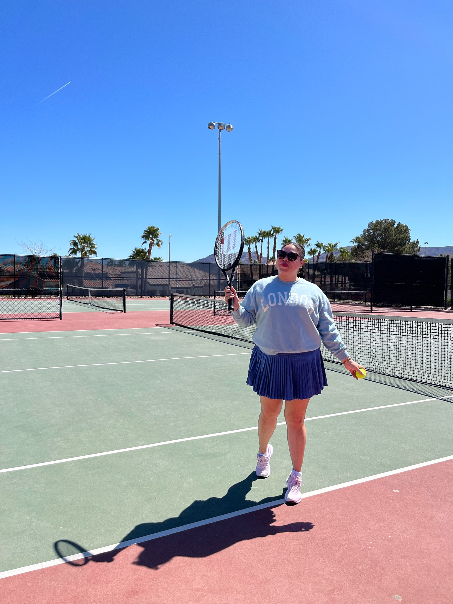 It’s tennis girlie season🎾 This tennis skort is perfect for hitting the courts- so comfy and doesn’t roll at the waist!  