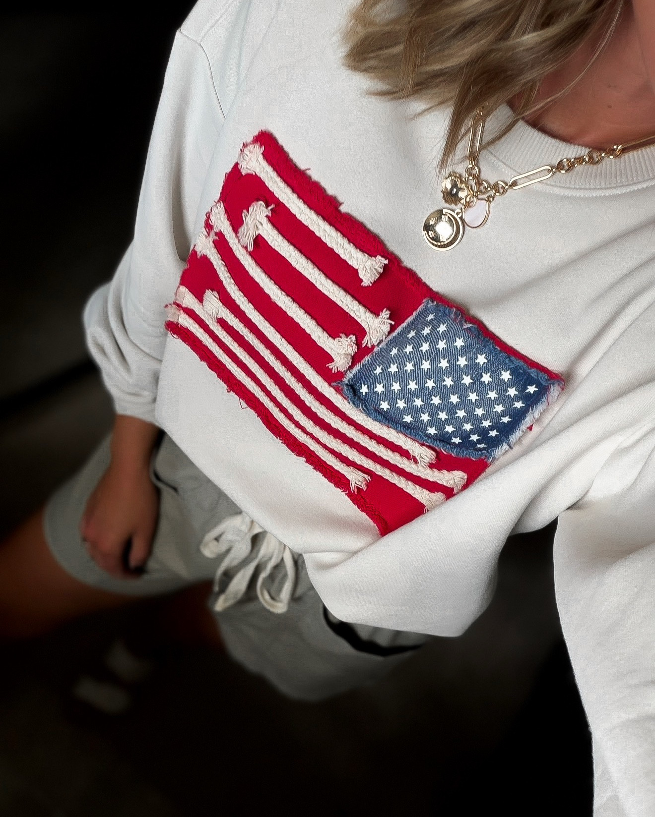 New 🎯 sweatshirt. High sell risk. 
Wearing size small 

#LTKSeasonal #LTKOver40 #LTKootd