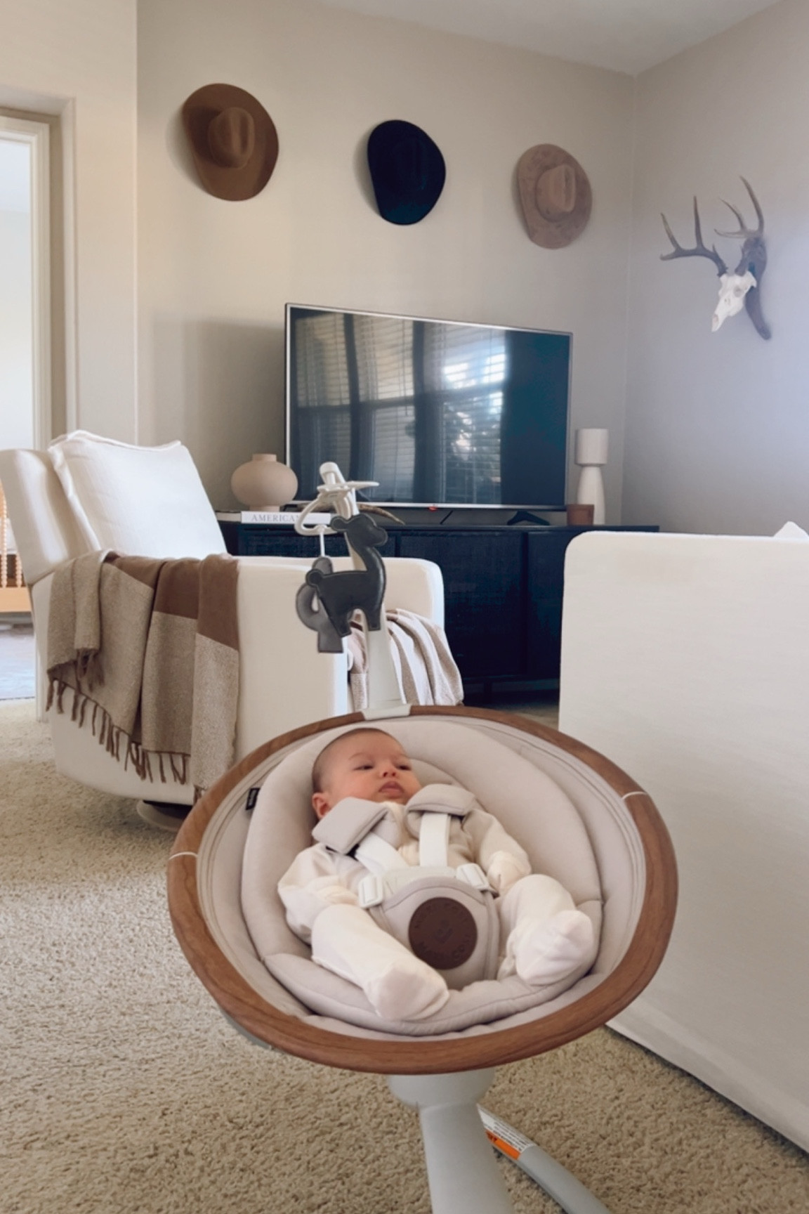 Obsessed with this neutral baby swing that matches perfectly with our living room aesthetic 🙌🏻 

I also love that it’s gender neutral and can be used for our baby girl and future kiddos 🤎🌵🤍🤠

#LTKHome #LTKBaby