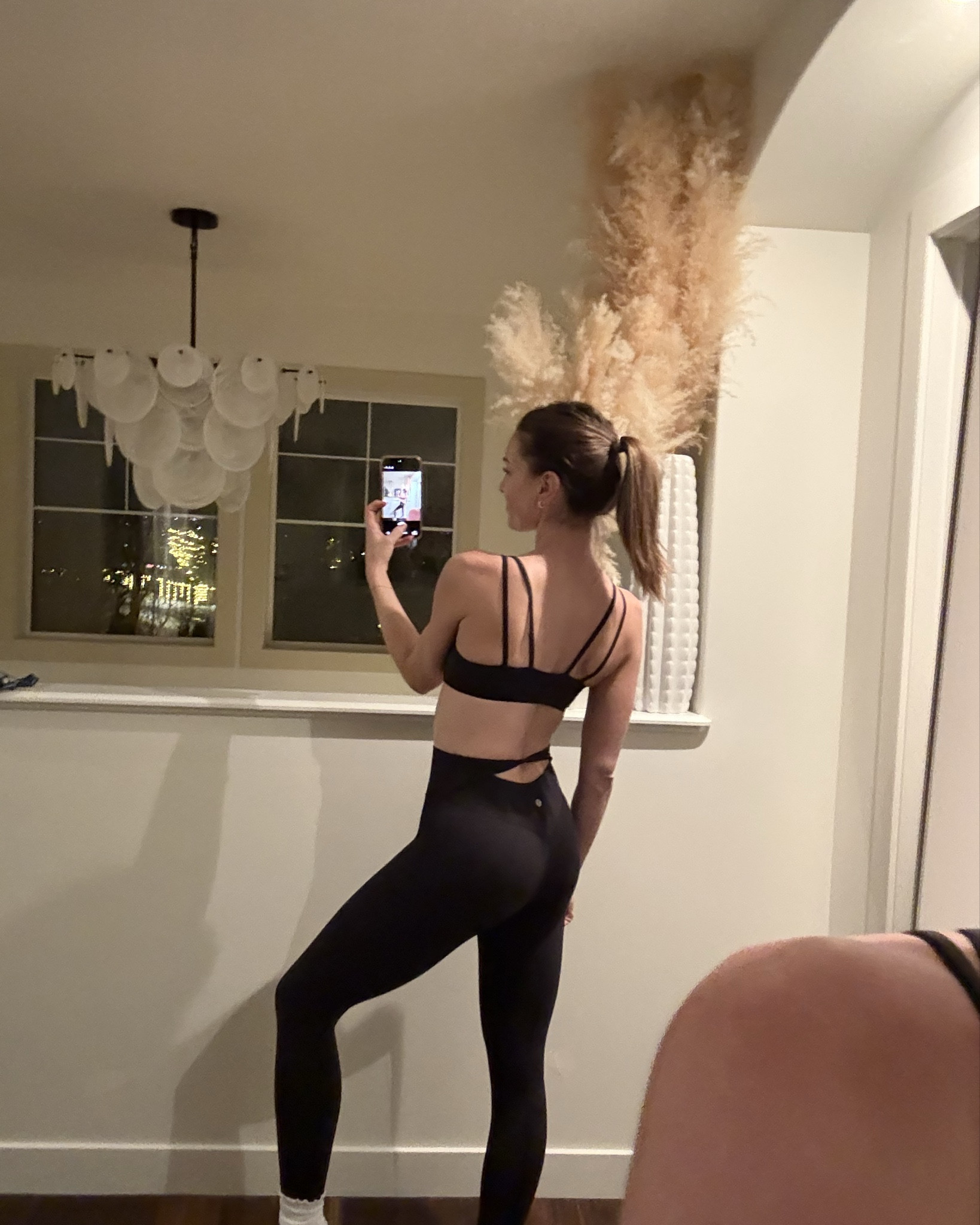 These leggings are just so cute!!!!! 🖤 

#LTKtravel #LTKfitness #LTKcanada