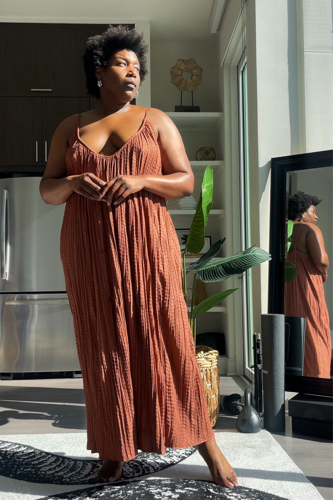 It’s a transitional piece with the color tone that works for the fall even if it’s 80° outside. Simply add a lightweight top underneath, or a cropped light quilted jacket or add a white button up and some straight leg jeans, tie the bottom of the dress to show the jeans. So many options in just one item.

#LTKStyleTip #LTKMidsize