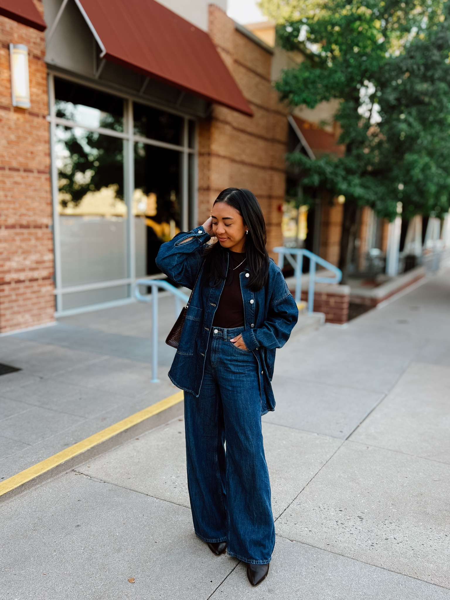 Denim on denim outfit inspo 🤎👖

#LTKFindsUnder100 #LTKStyleTip #LTKSeasonal