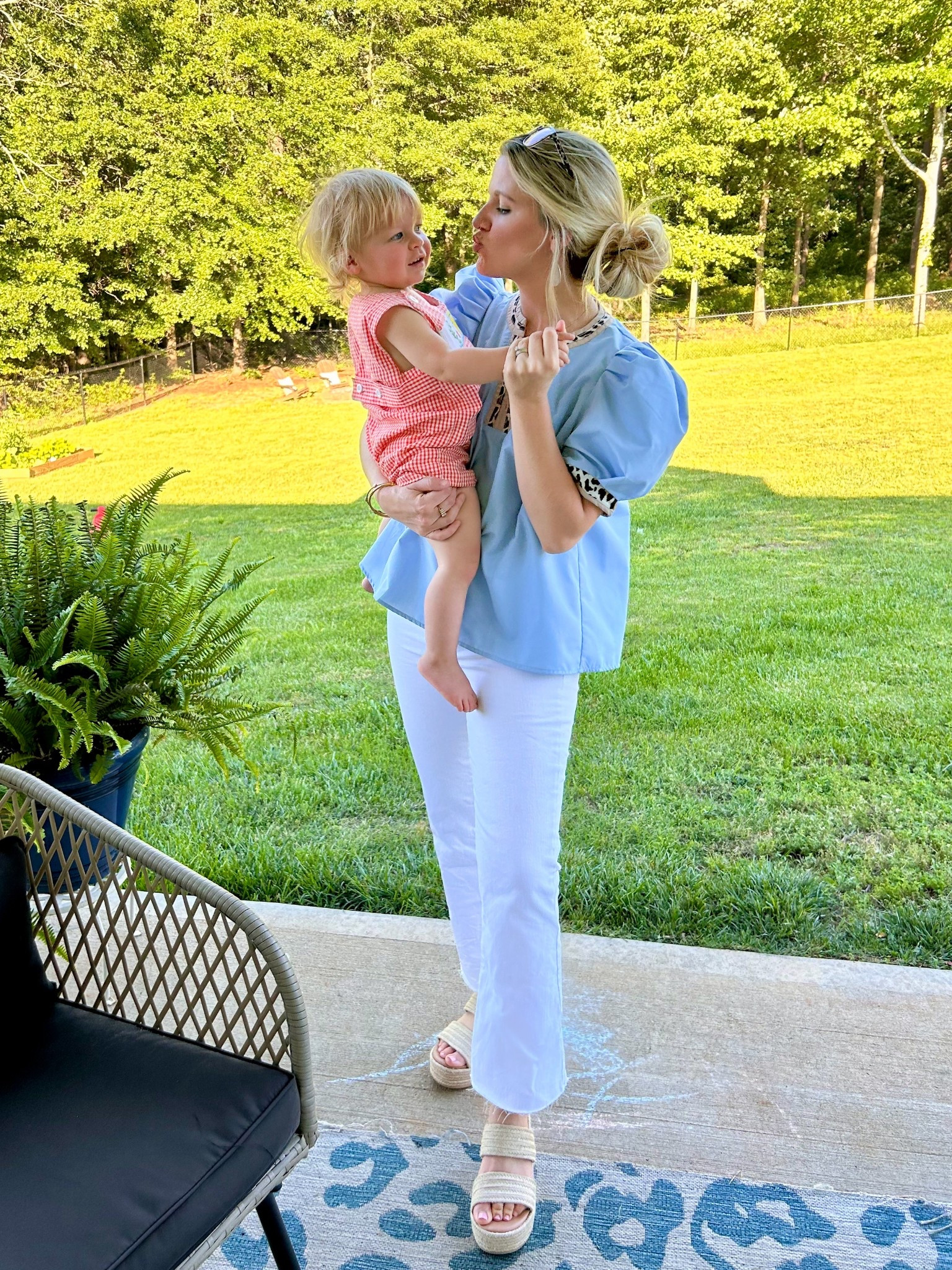 White pants + platform sandals 🤍

#LTKSummerEdit #LTKShoeCrush #LTKStyleTip