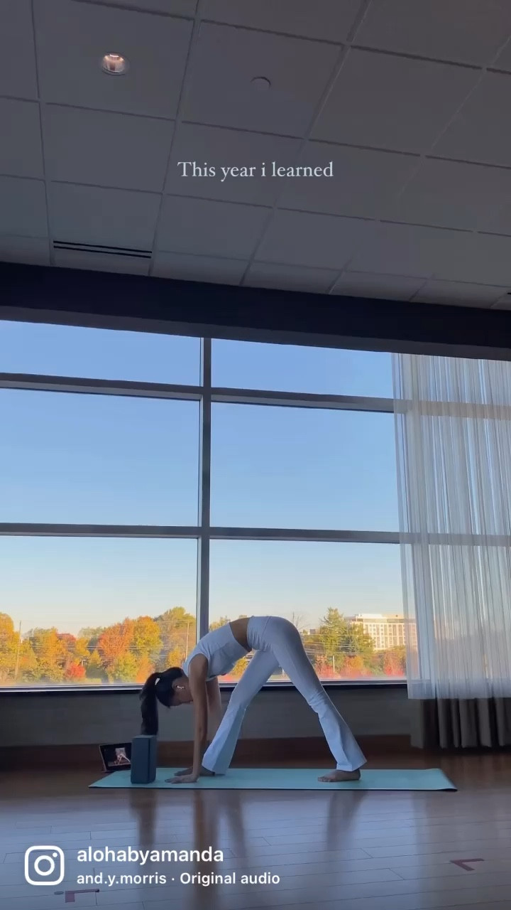 Winter Yoga Flow Essentials

#LTKFind #LTKSeasonal #LTKfit