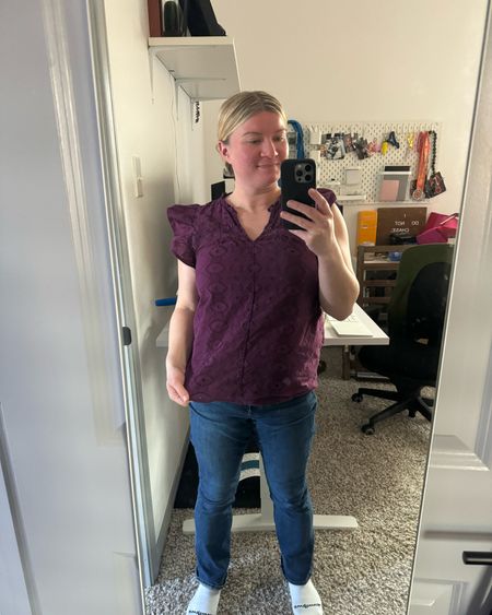 I been diligent about not shopping too much lately. I’m getting an itch to shop because I’ve been wearing the same shirts on repeat! 

Loft top and ae jeans

#LTKmidsize #LTKworkwear #LTKfindsunder50