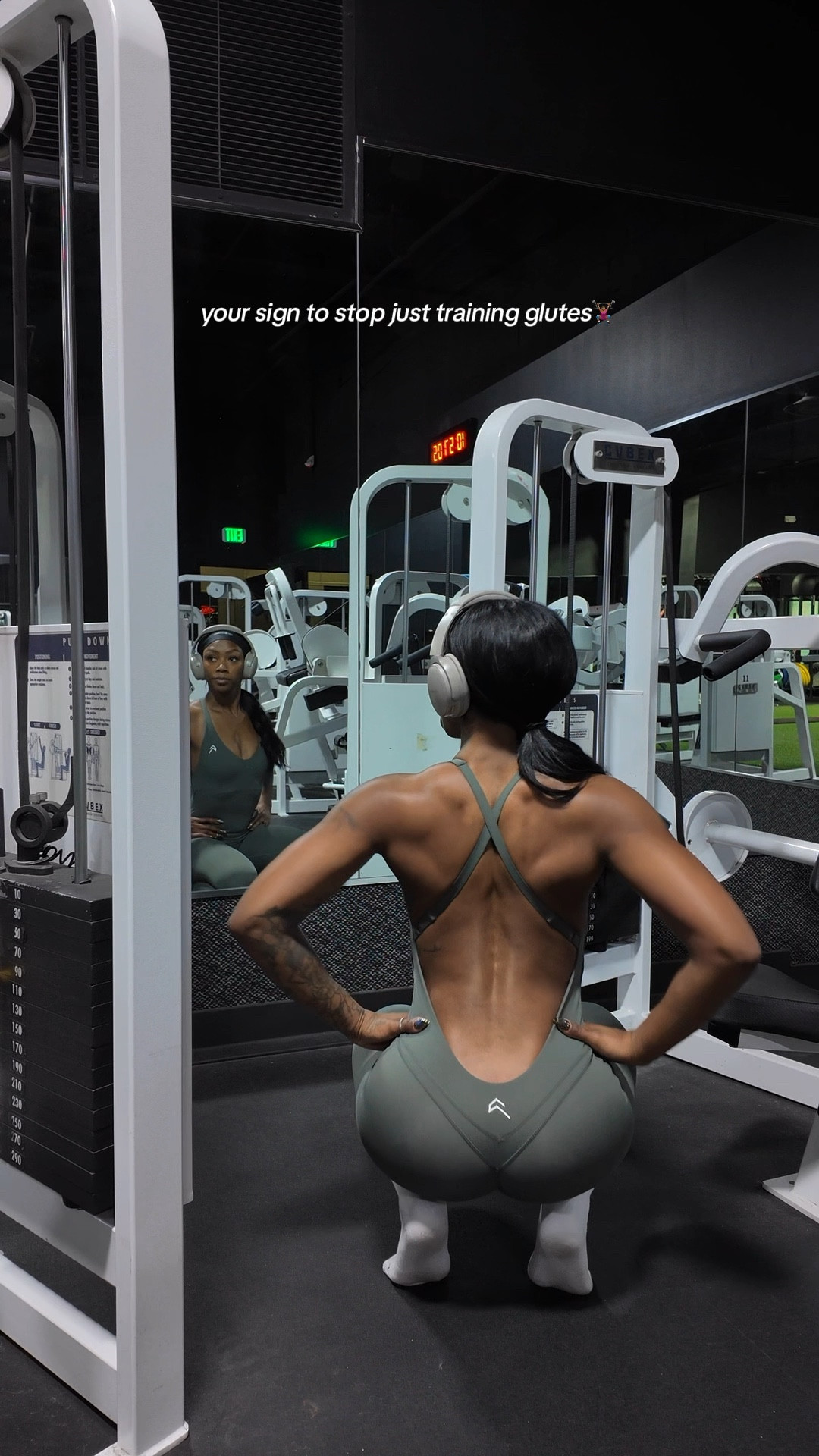 The perfect back day fit! Wearing size small

#LTKootd #LTKActive