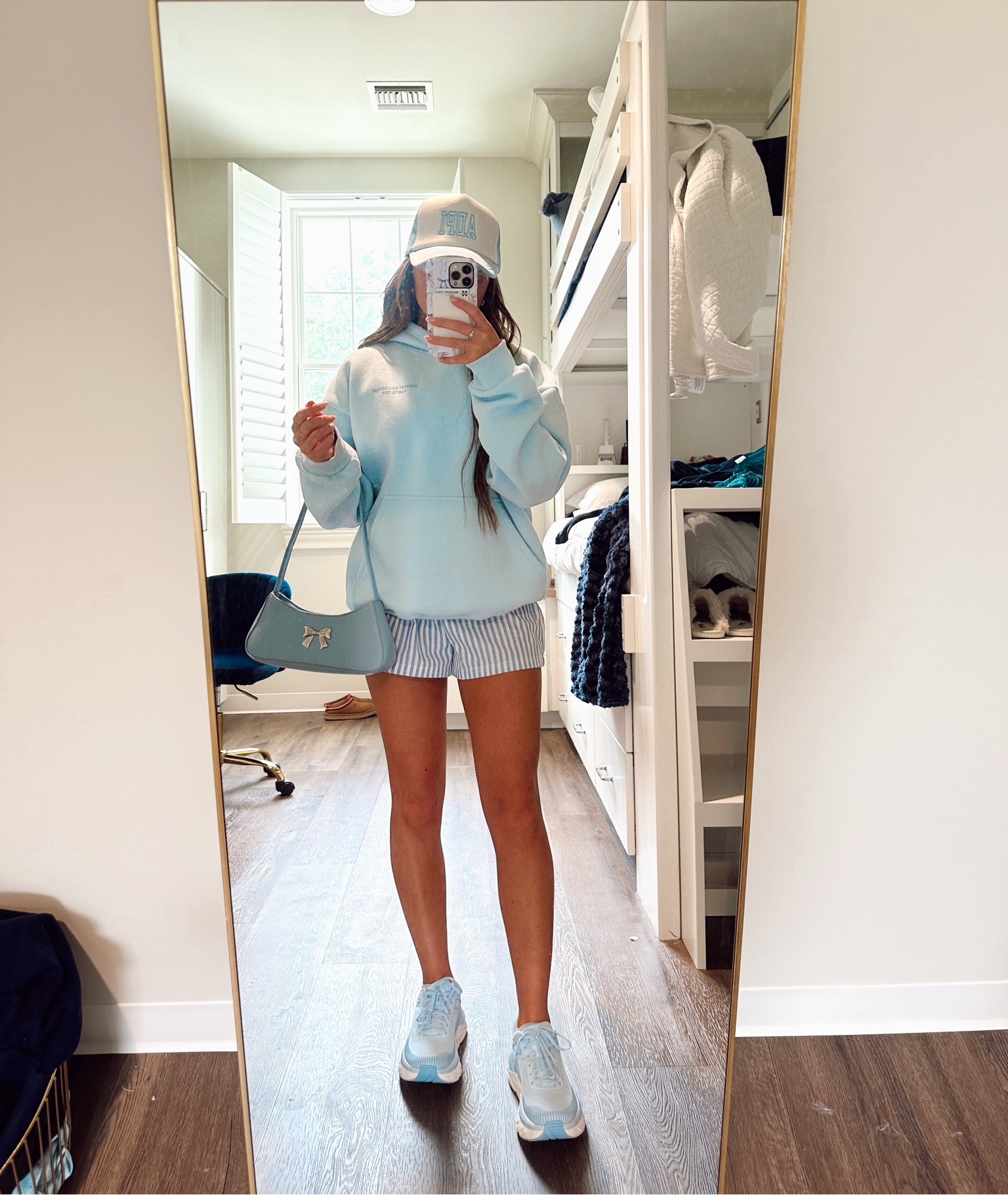 blue day 🩵🩵

#LTKShoeCrush #LTKStyleTip #LTKTravel