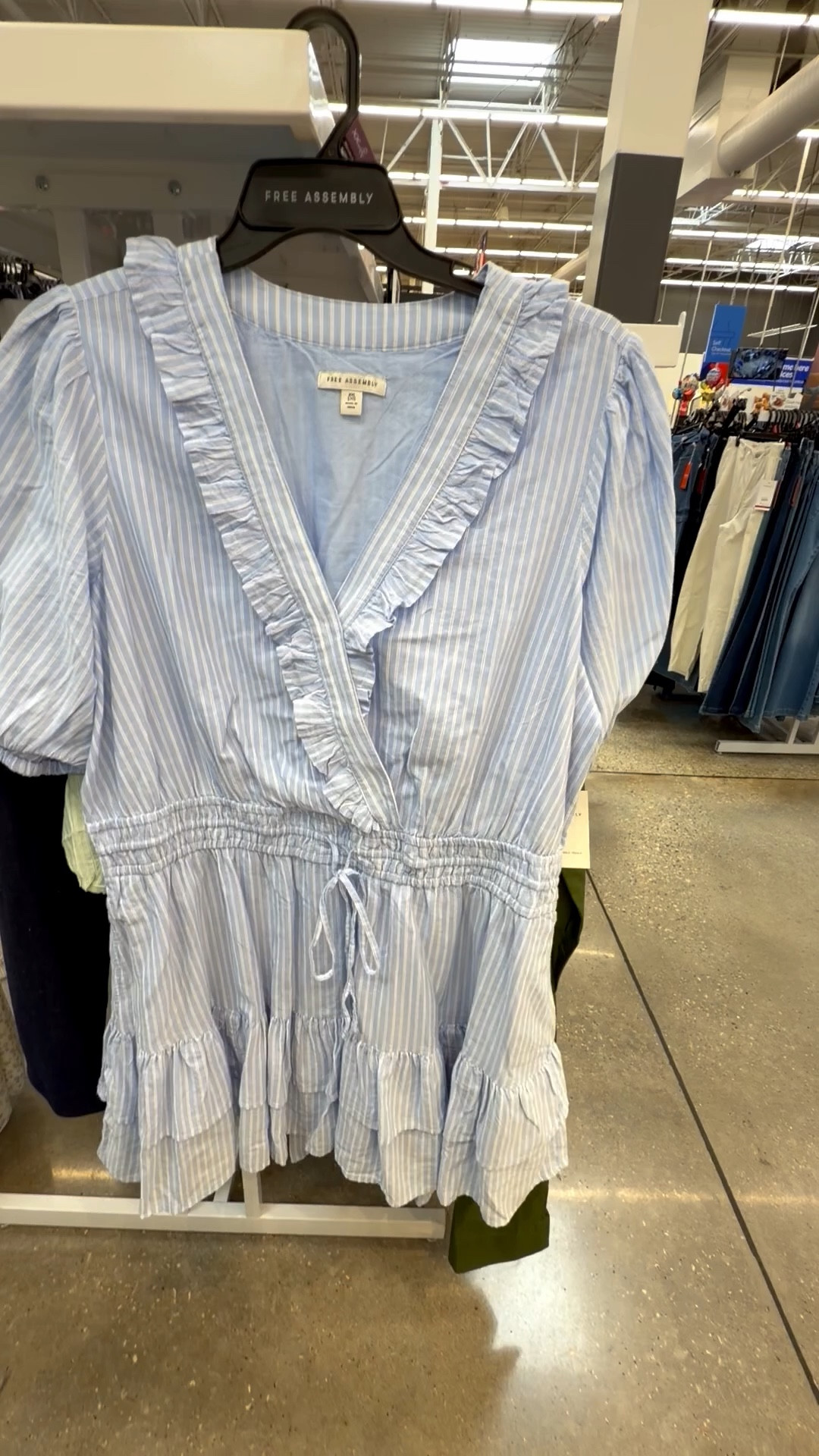 This Free Assembly spring dress is SO pretty. 🌸

The fit is flattering, the fabric is lightweight, and it’s one of those dresses you can wear for so many occasions. I’m already thinking Easter, graduation parties, brunch, or spring events.

It’s one of those easy throw-on dresses that still looks put together, and the quality from Free Assembly is always so good.

Everything is linked on my LTK.
Walmart Affiliate/AD/earn small commission from sale
#ltkstyle
#walmartfashionfinds
#freeassembly
#springdressstyle
#easteroutfitideas
#graduationoutfit
#springstyleinspo
#everydaystyle

#LTKOver40 #LTKgrwm #LTKootd