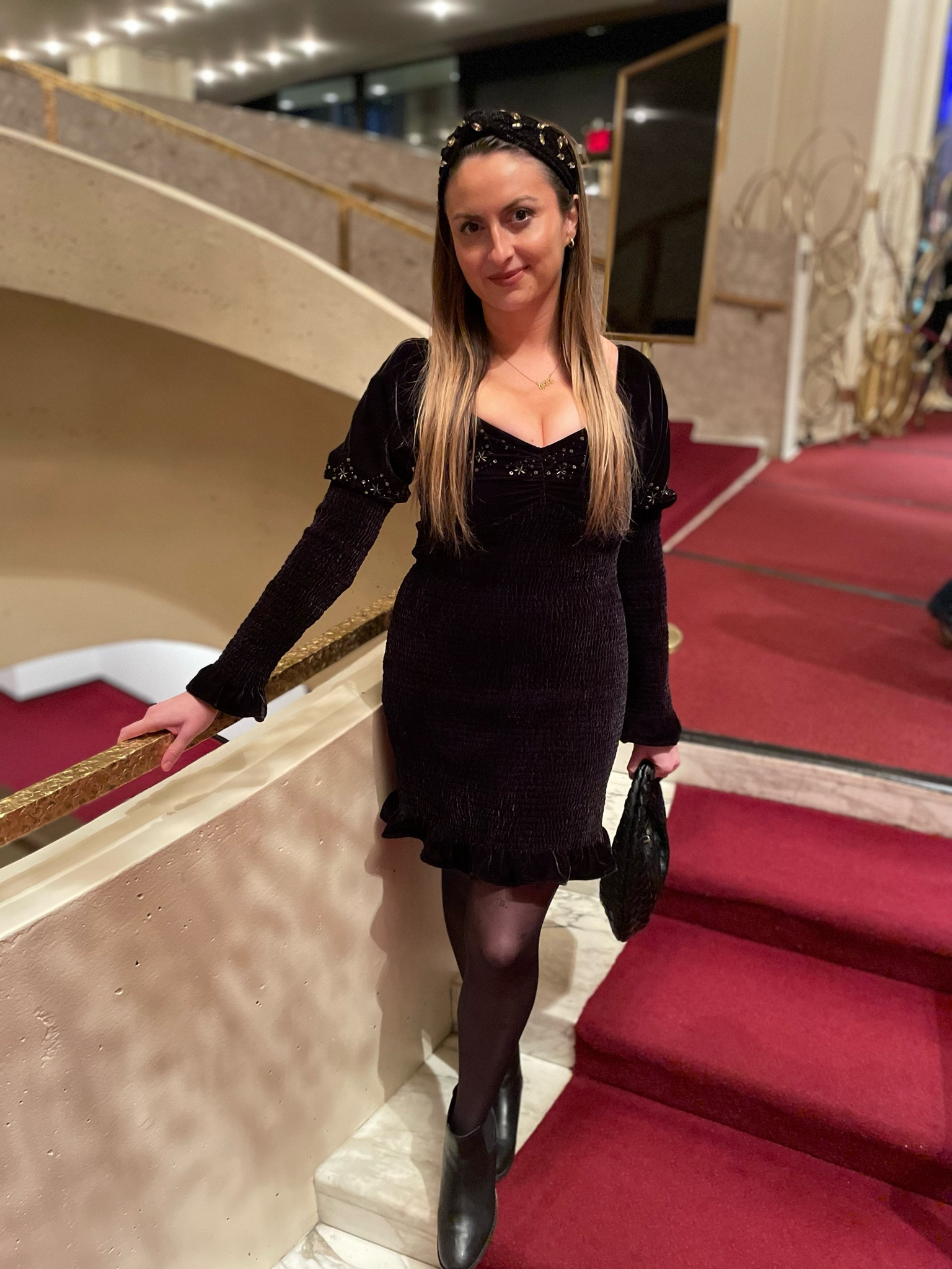 The Metropolitan Opera House at Lincoln Center, NYC #nightout #style

This dress is from LoveShackFancy but I could not link it so I am adding a few cute other options.

#LTKSeasonal #LTKshoecrush