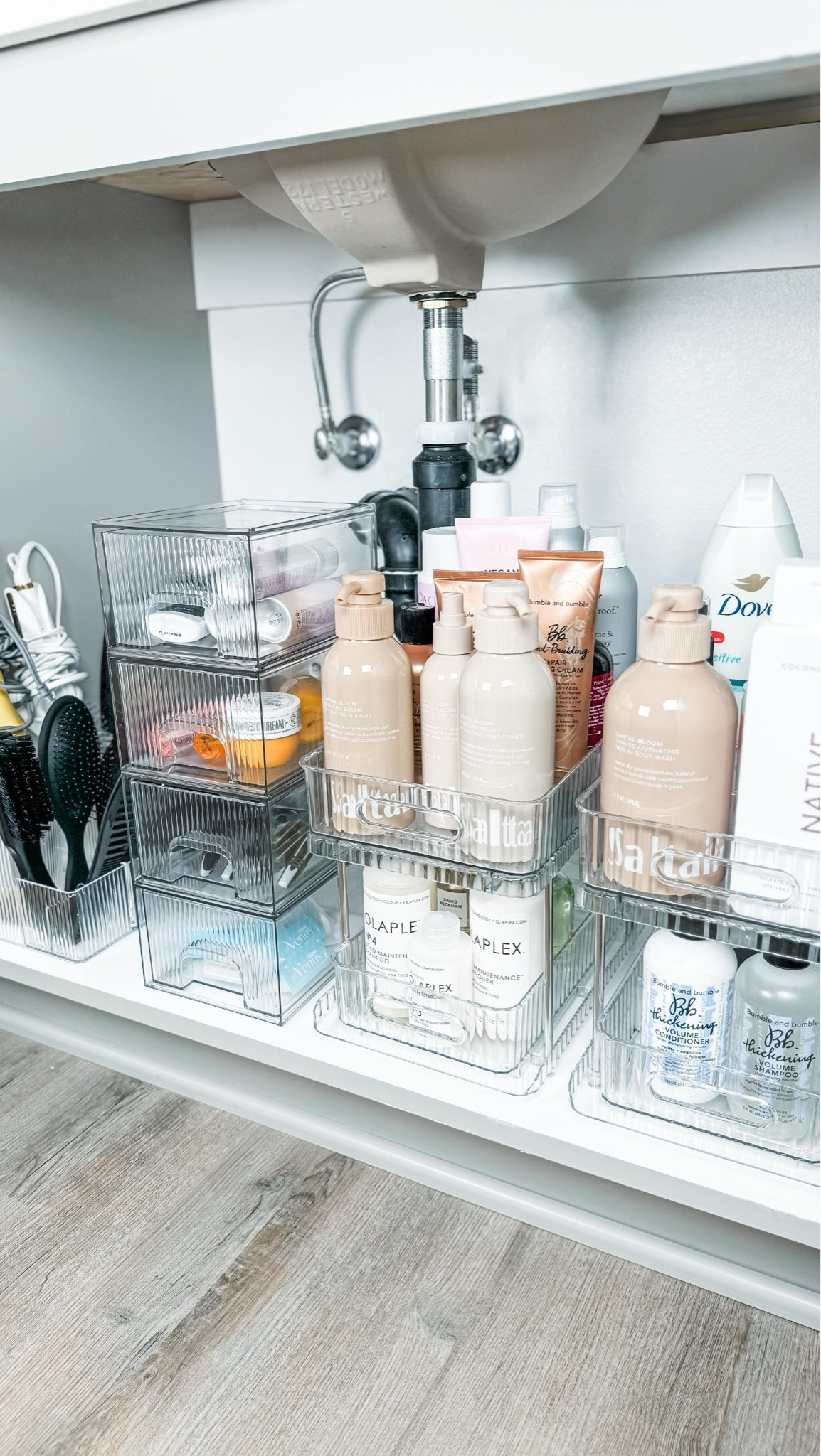 This bathroom under sink solution set we curated to match our medicine cabinet, countertop organizer & drawer organizers! Now everything is matching and it’s all perfection! ✨💎

#neatlyembellished #professionalorganizer #homeorganizer #homeorganizing #organization #organizingideas #organizingtips #organizinghacks #organizedhome #organizedmom #organizedlife #amazon #amazonmusthaves #amazonfavorites #amazonfinds #amazonfaves #amazoninfluencer #amazoninfluencerprogram #amazonhome #bathroomorganization #bathroomorganizer #organizedbathroom #undersinkorganization #bathroomsink #aestheticbathroom