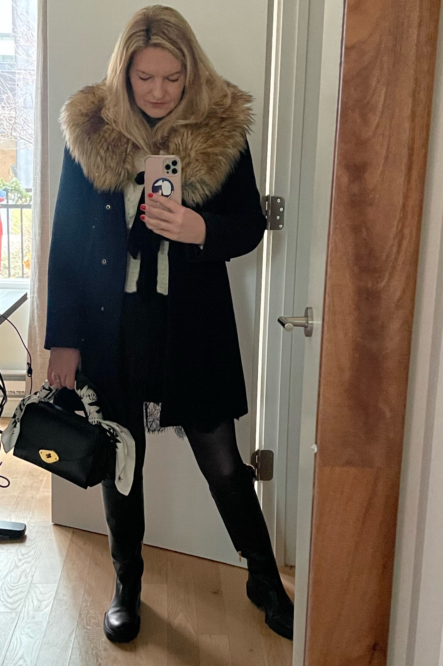 Got dressed up and got to hang with some girl friends today!
It’s kinda hard to see, but this lace skirt is $24 and so cute! 

It works under dresses that feel a little too short too - and a lace look to the bottom of the dress. 


#LTKOver40
