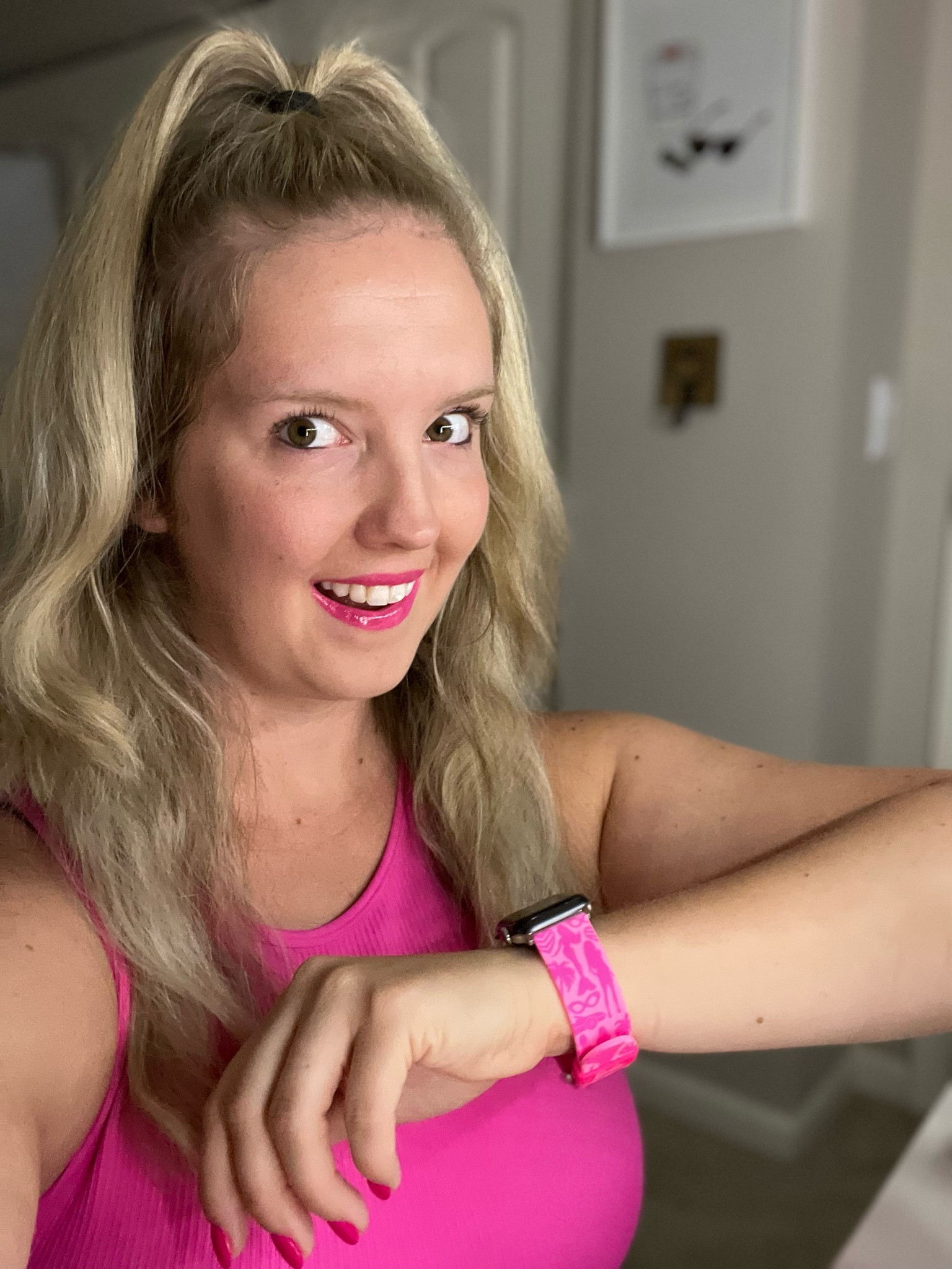 Moby Fox Smartwatch Classic Barbie Bracelet Pink