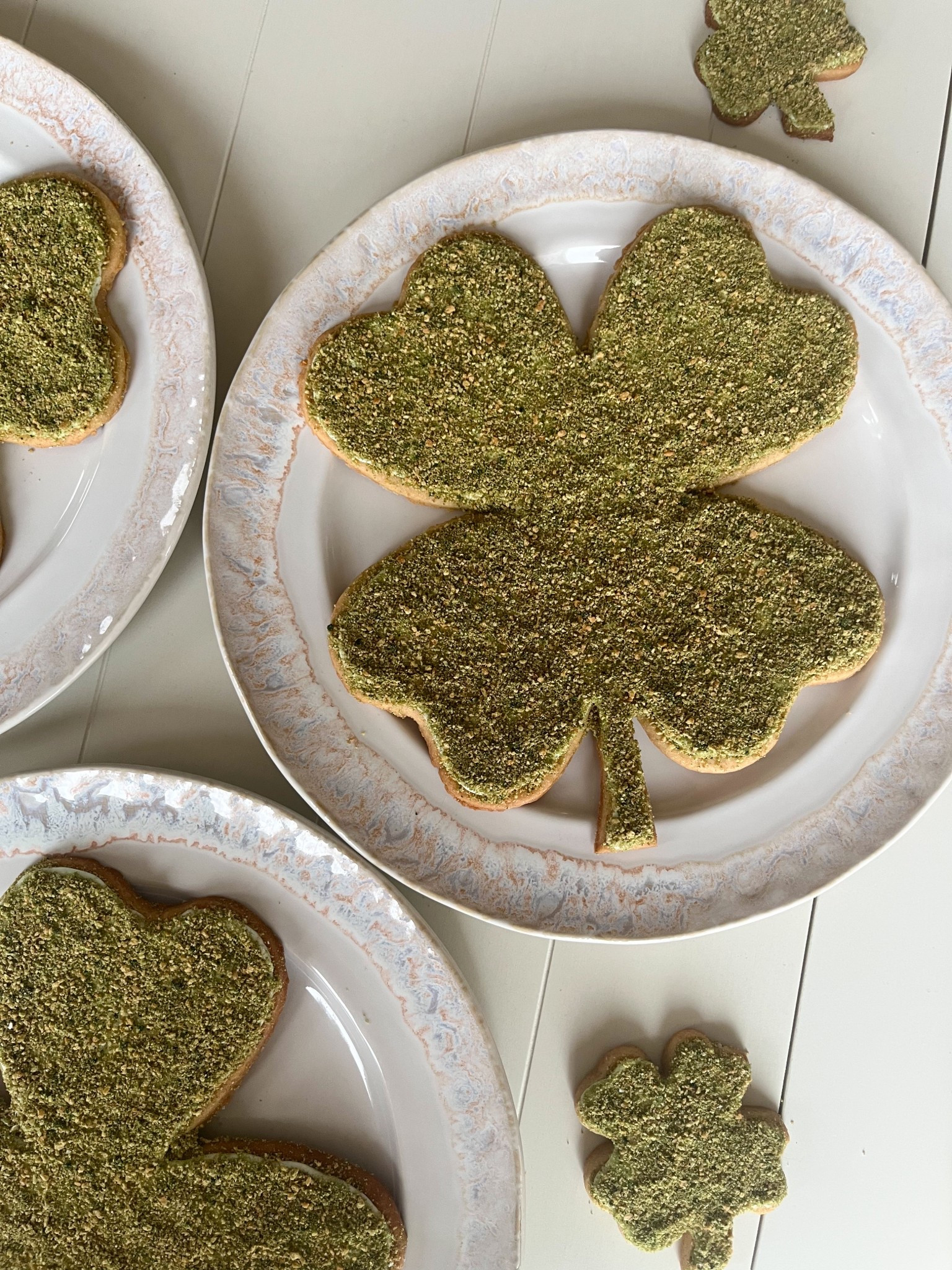 Giant St Patrick’s Day cut out cookies! These would also be perfect for Easter/Spring themed cookies!

#LTKFamily #LTKHome #LTKSeasonal