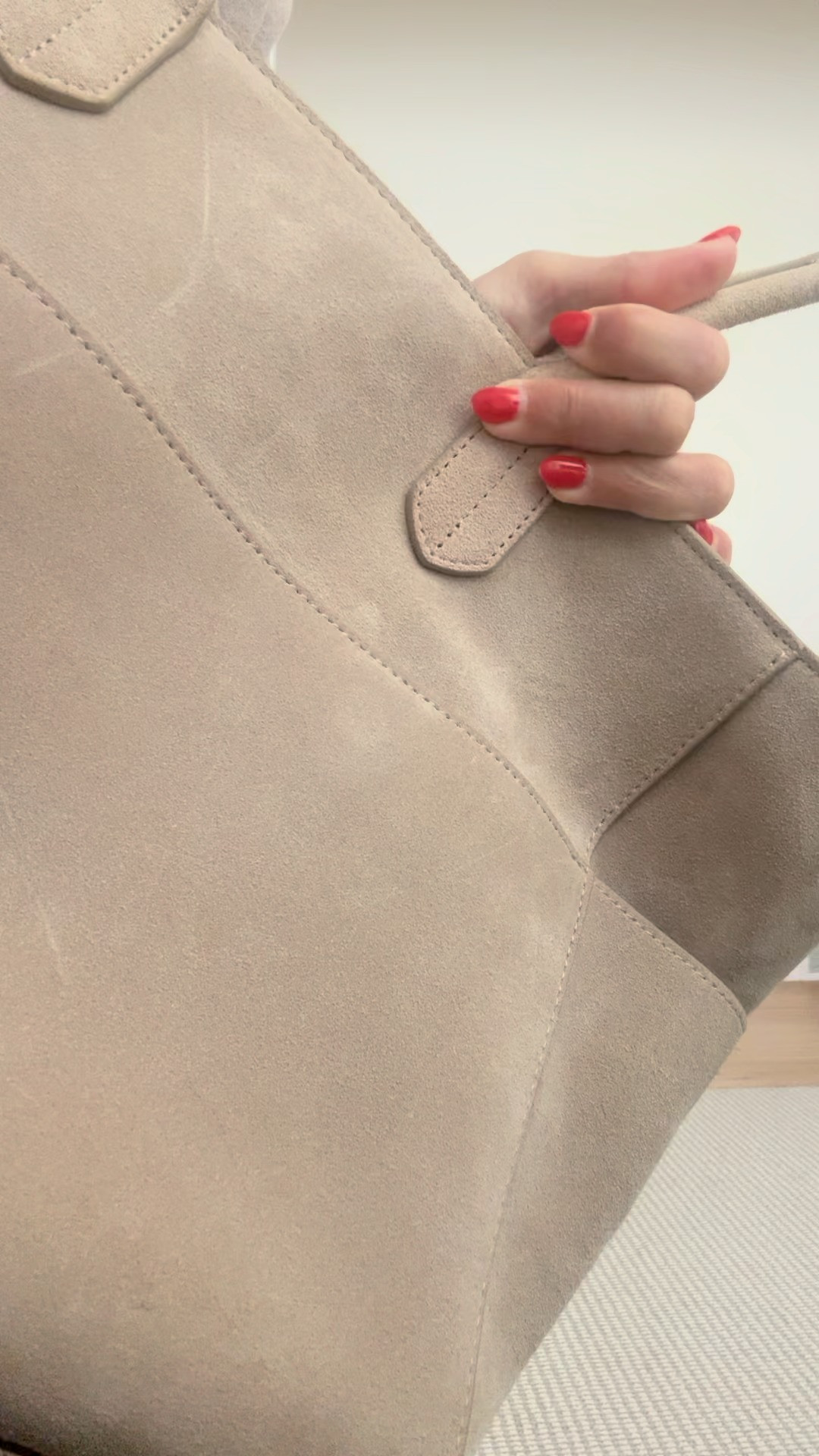 This bag checks all my boxes. @onequince 

 #quincepartner #LTKgrwm #LTKSeasonal #LTKWorkwear