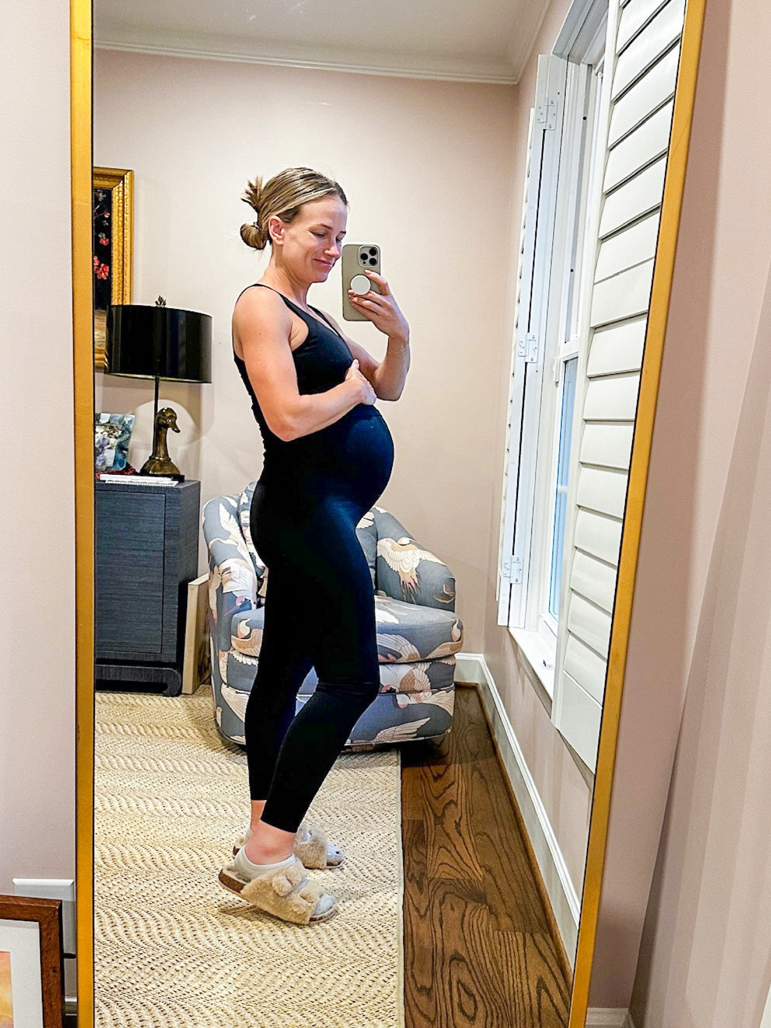 The best maternity leggings from Amazon and my favorite non-maternity workout top. I love that the leggings meet the bottom of the tank so there’s no skin showing. I have an XS in both!

#LTKstyletip #LTKSeasonal #LTKbump