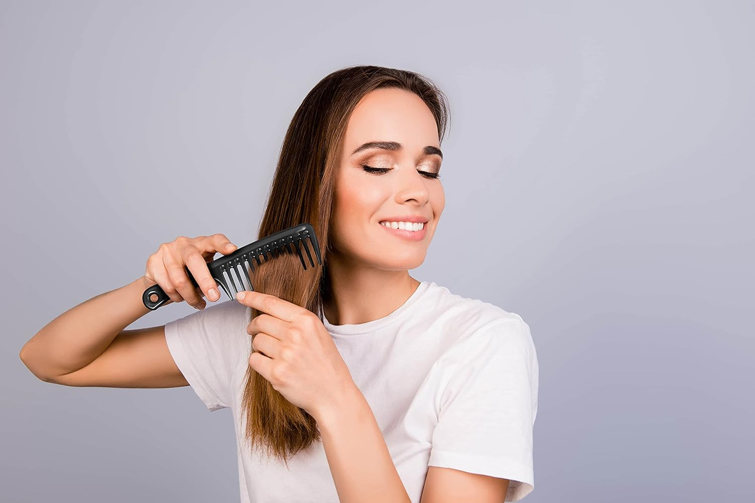 HYOUJIN Black Large Wide Tooth Detangler Paddle Brush - Best Styling Comb for Curly, Wet, Long Ha... | Amazon (US)