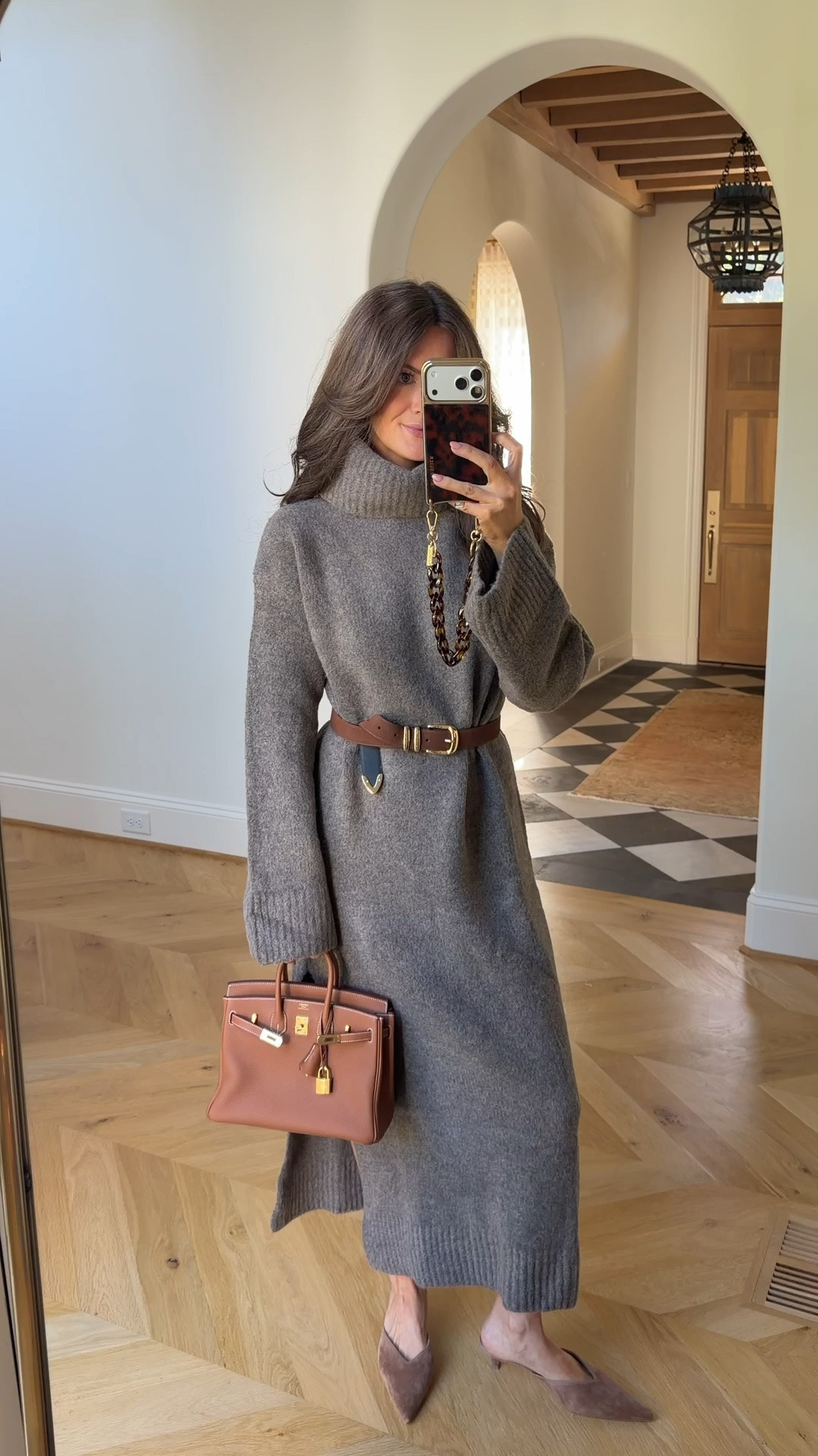 This dress is my new favorite thing!! Is so easy to throw on, so comfortable, and wait till you see the price!!

#LTKootd #LTKmomlife #LTKSeasonal