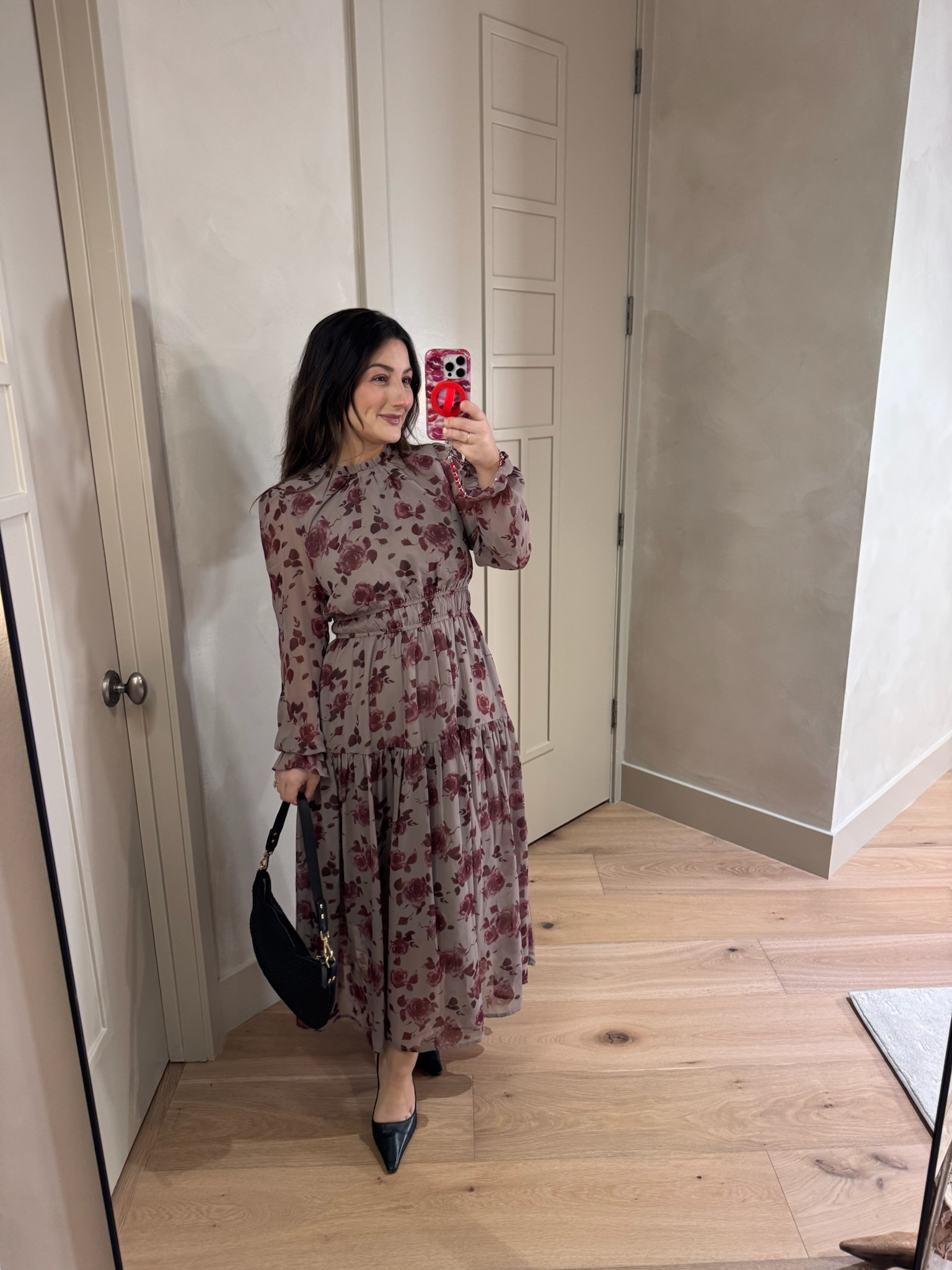 Long sleeve floral dress! 

Size small in color dark khaki and flower 

5'0" 140lbs

#LTKSeasonal #LTKPetite #LTKSaleAlert