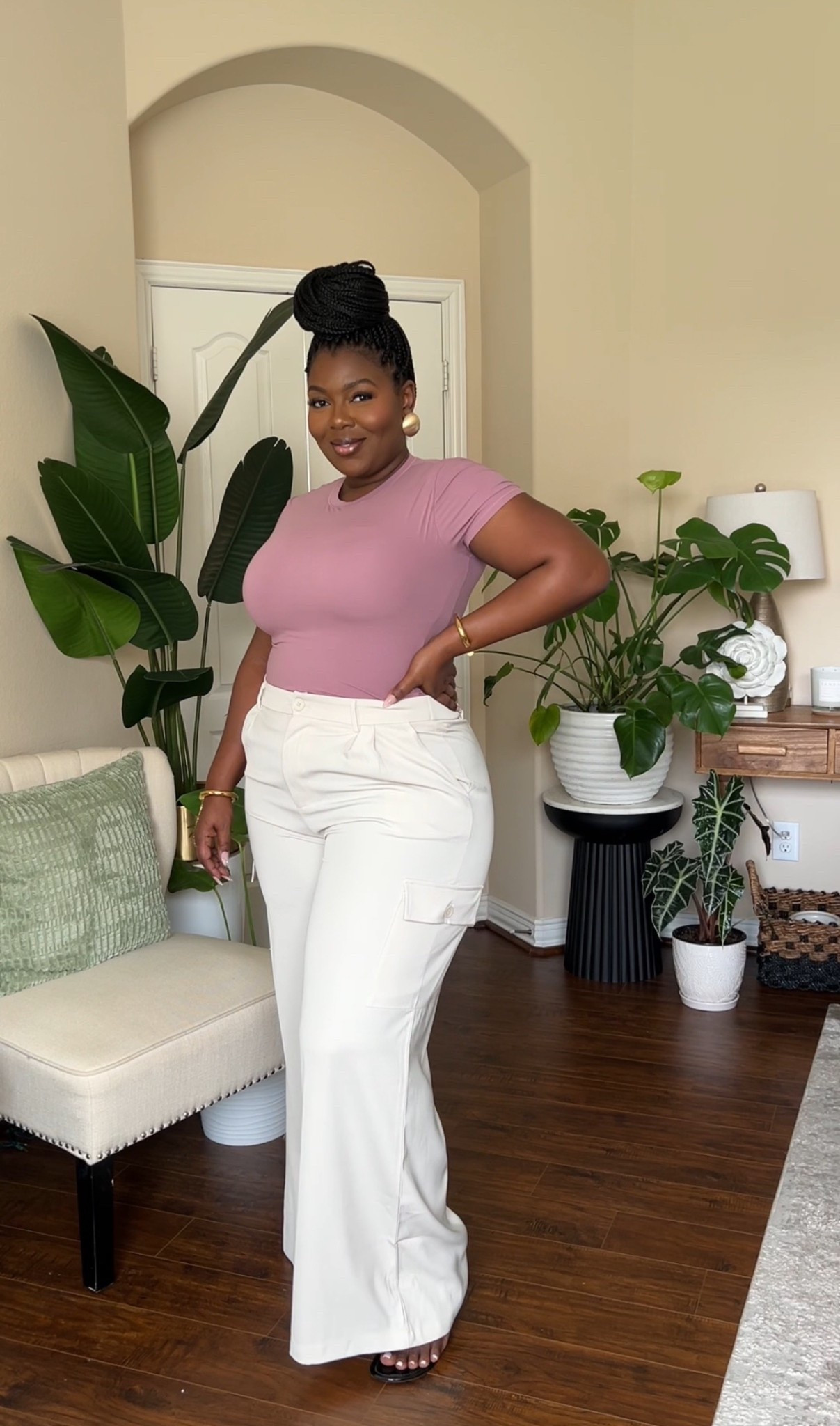 Throw-on-and-go goals ✨ This buttery soft tee + lightweight cargo trouser combo smooths, flatters, and feels like a dream. Comes in multiple colors too!

#LTKMidsize #LTKFindsUnder50 #LTKPlusSize