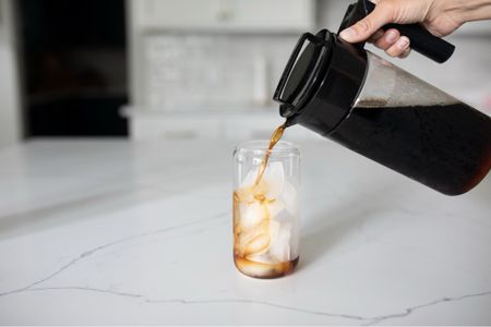Easy to use cold brew maker and the best glasses for iced coffeee

#LTKhome