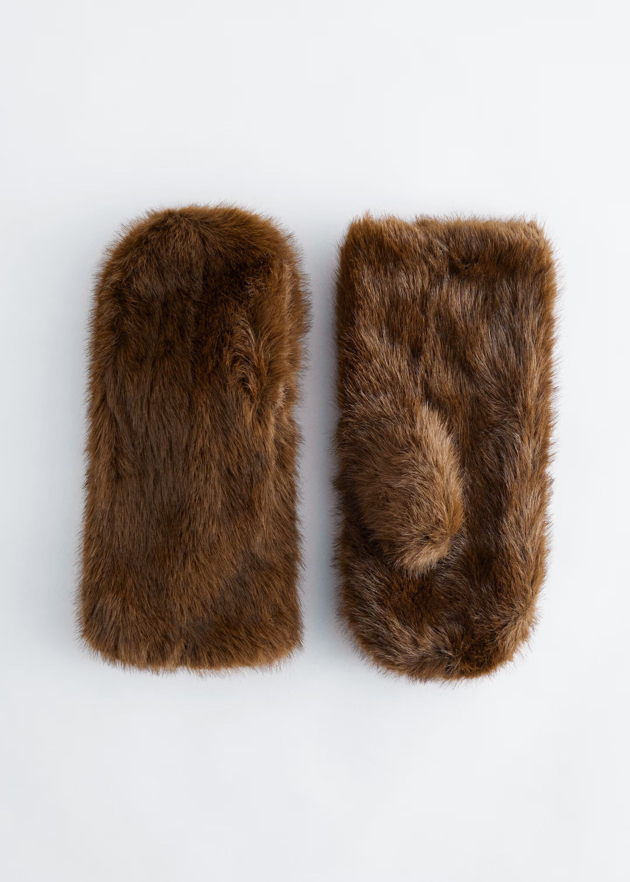 Faux Fur Mittens | H&M (UK, MY, IN, SG, PH, TW, HK)