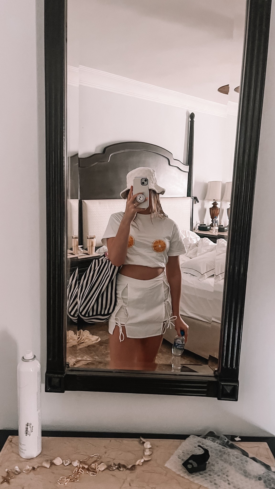 Easy summer style 🍊

#orangetee #embroideredshirt 
#skort #pooldayfit