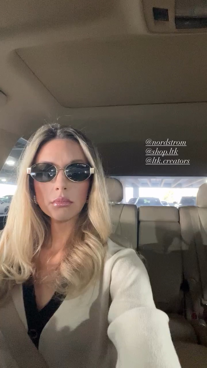 Highly recommend curbside pickup at Nordstrom top notch experience 


@nordstrom 
@shop.ltk 
@ltk.creators

#LTKootd