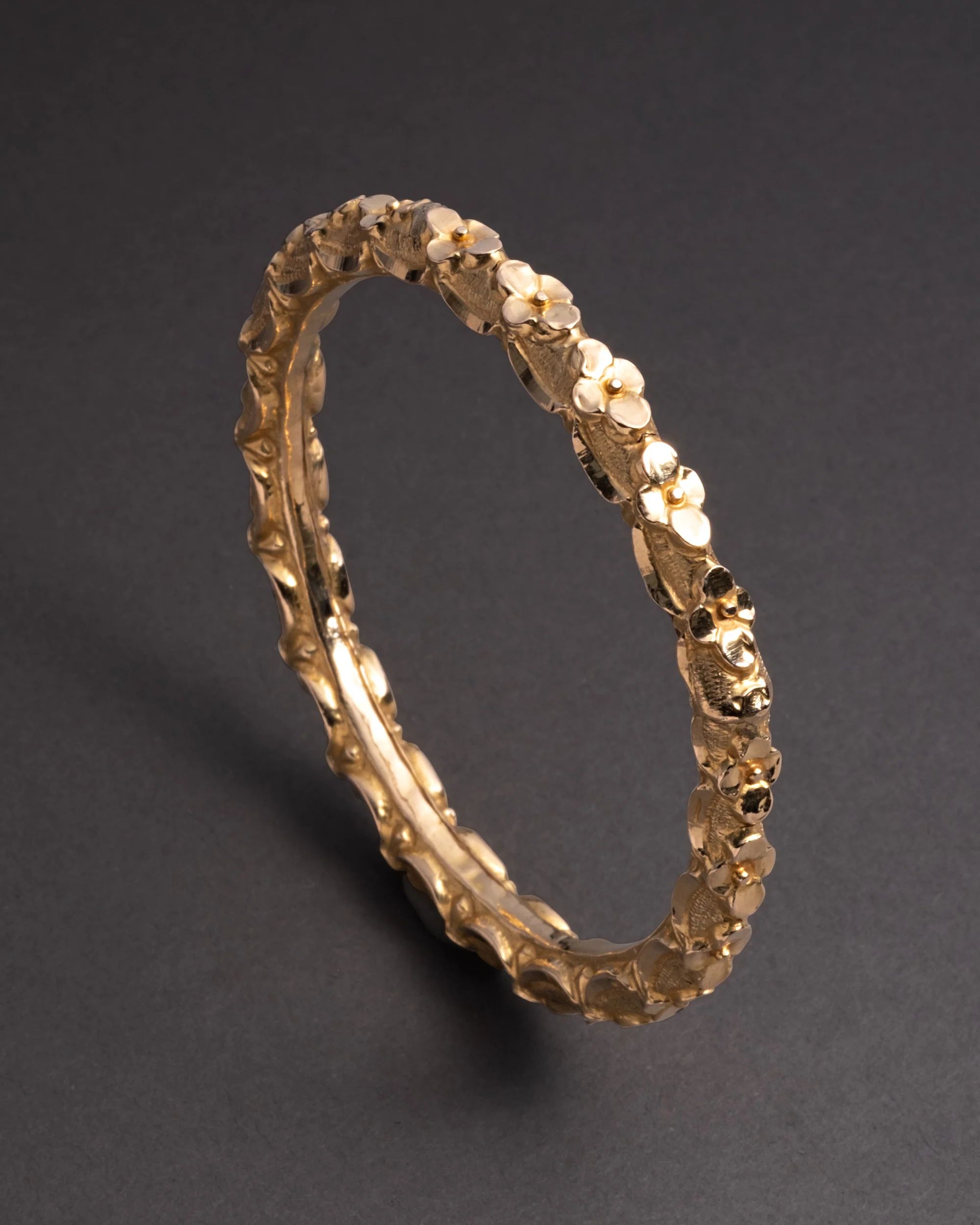 Vintage 14k Gold Handmade Daisy Chain Bangle | Alexis Bittar