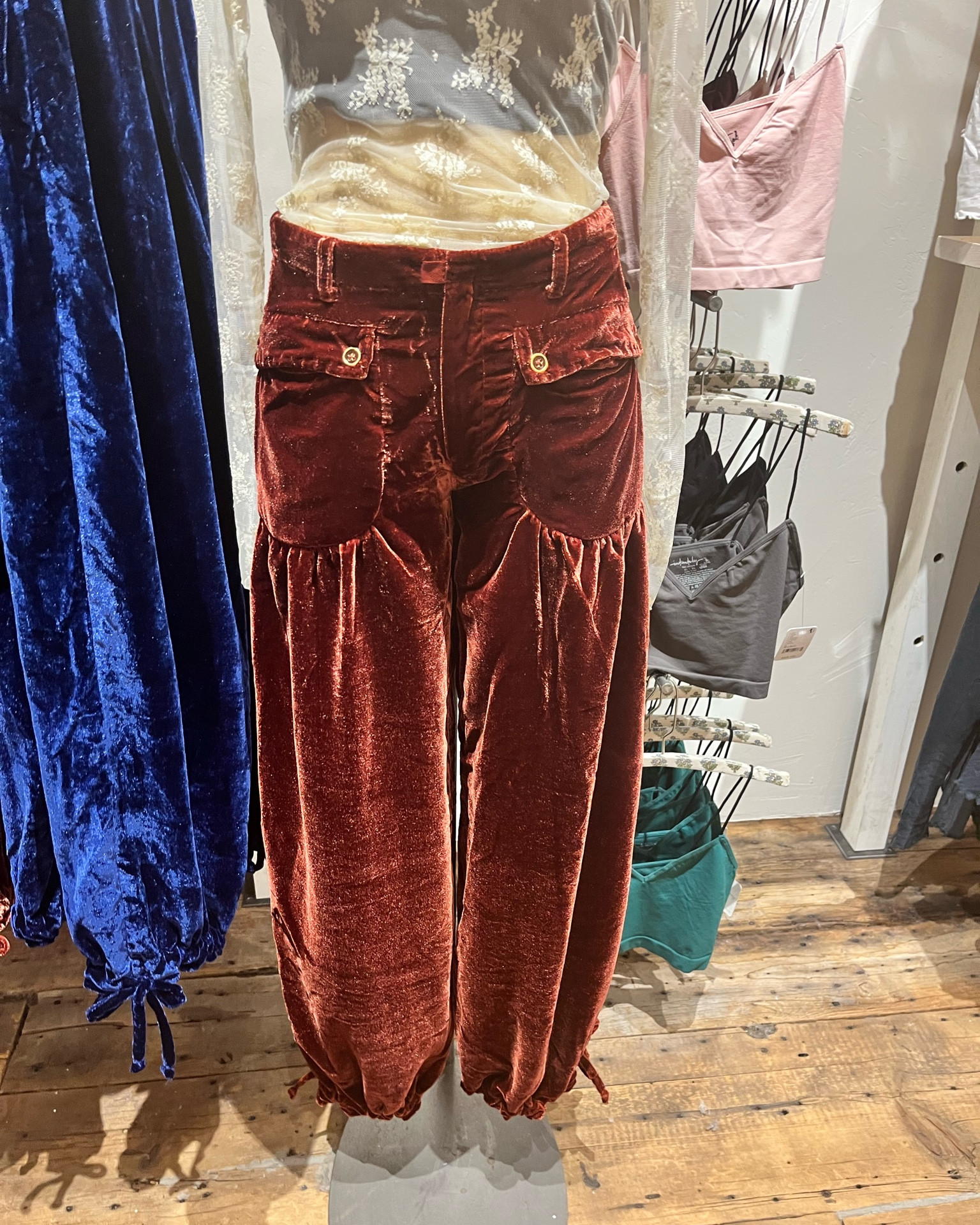 Free People Lotus Velvet pants 😍😍😍 I think I need them

#LTKstyletip #LTKHoliday #LTKSeasonal