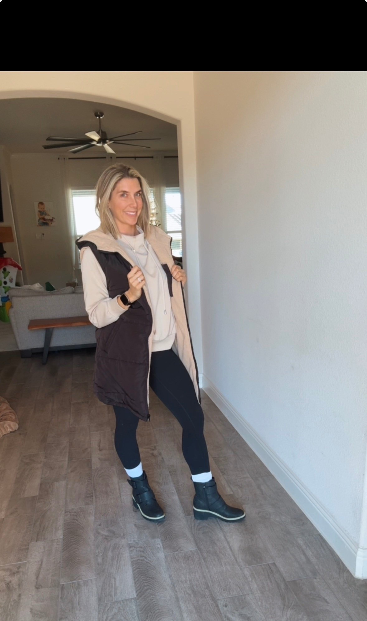 Cozy, casual mom-cute

#LTKdayinmylife #LTKmomlife #LTKgrwm