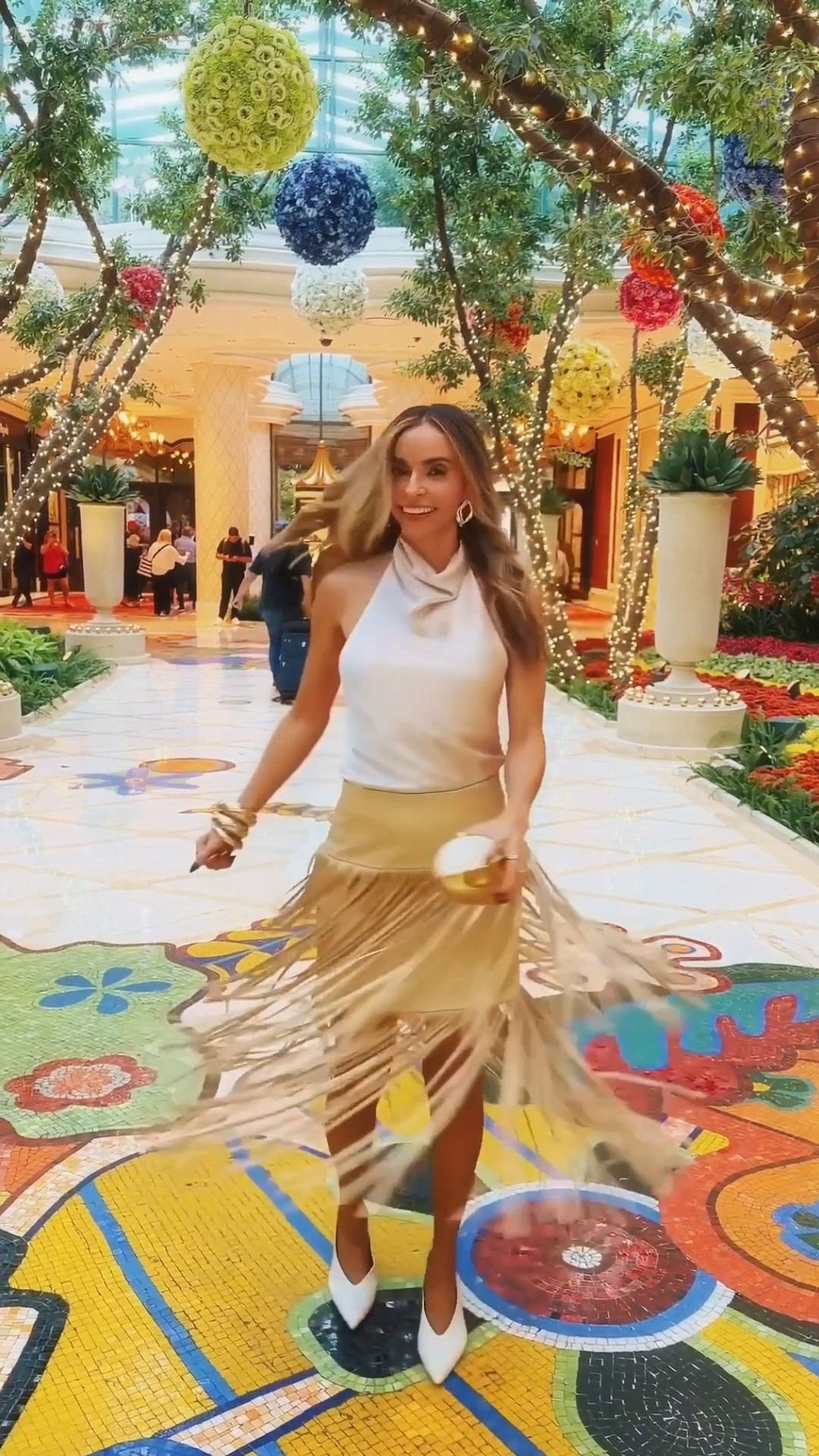 Fashion in Motion | Fringe Edition
Minimal lines, structured fringe, and the energy of Las Vegas. A modern, movement-focused look styled for night-out fashion, Vegas outfits, and chic resort style.

#LTKTravel #LTKootd #LTKHoliday