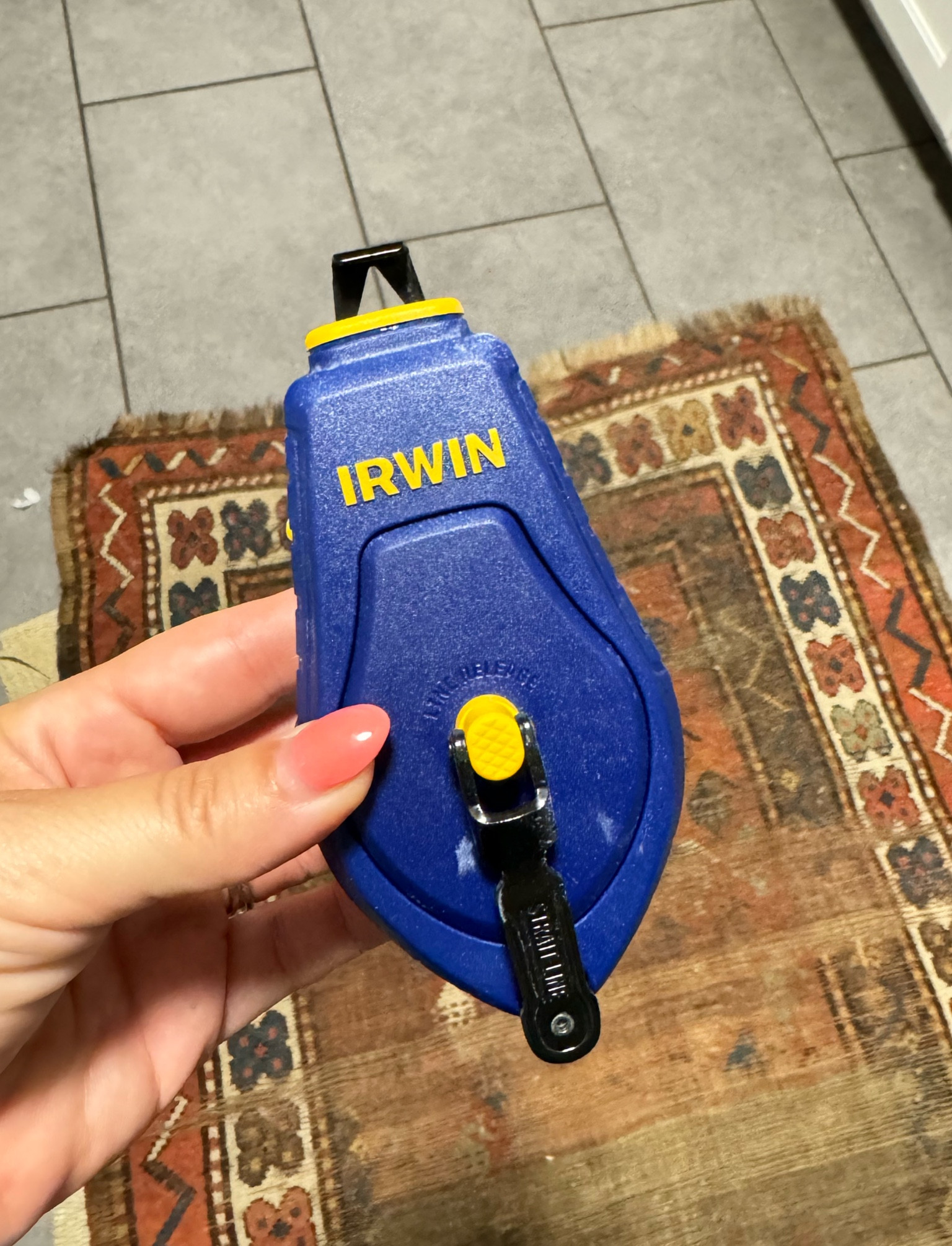 Easiest way to mark a straight line. Is this thing old school? 

DIY
Tools
Home improvement
Home decor 


#LTKFindsUnder50 #LTKHome