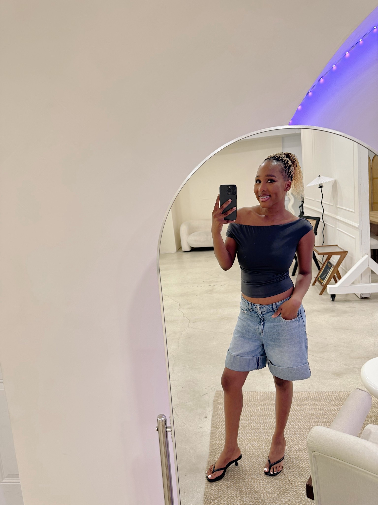 Fall in Miami still feels like summer 🍂🌤️


#fall2025 #comfy #fashionOOTD 