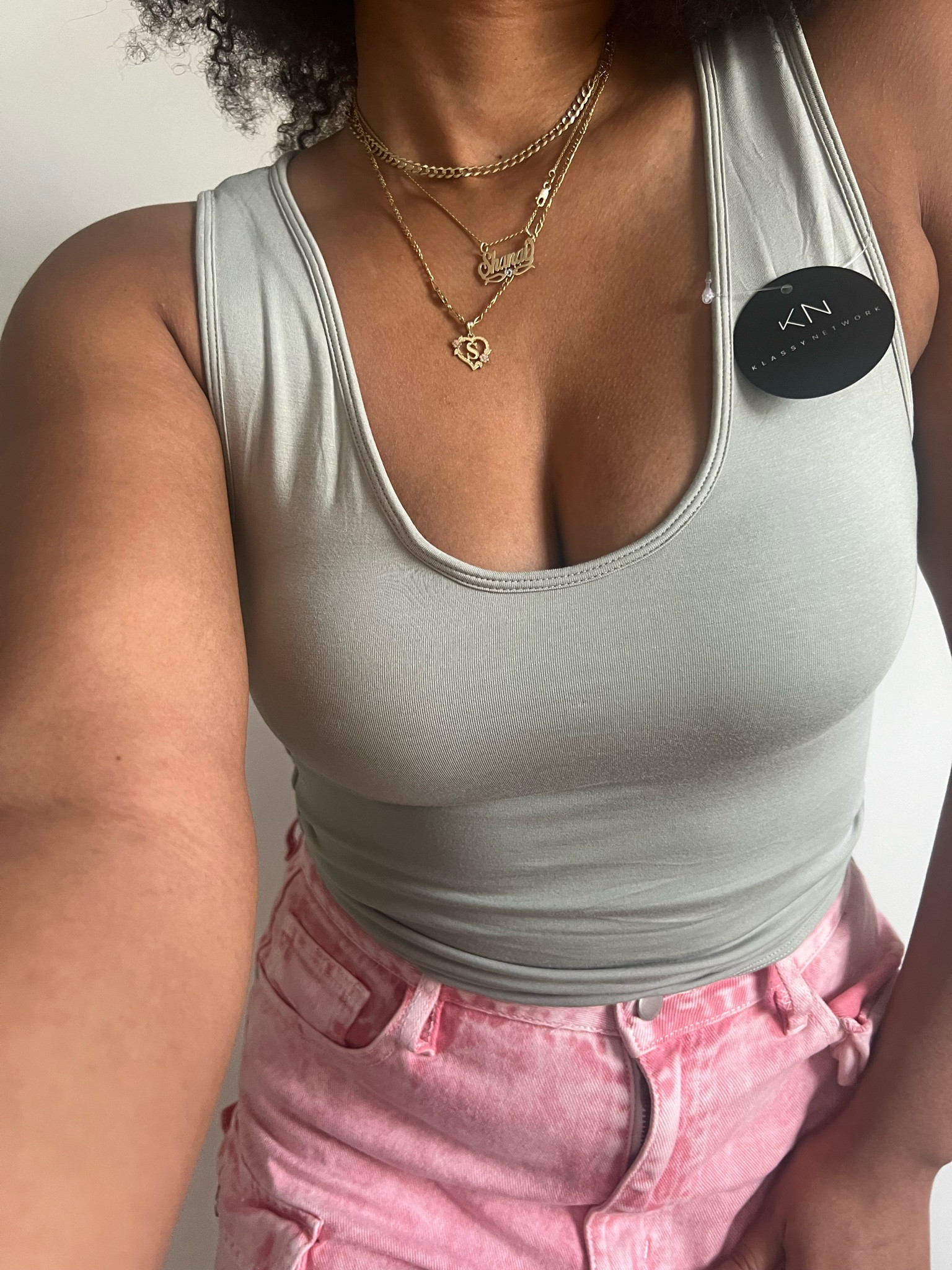 #ad Stylish removable pads brami tops from @klassynetwork perfect for ever day wear or dressing up and down for every occasion! 

#klassynetwork 

#LTKStyleTip #LTKMidsize