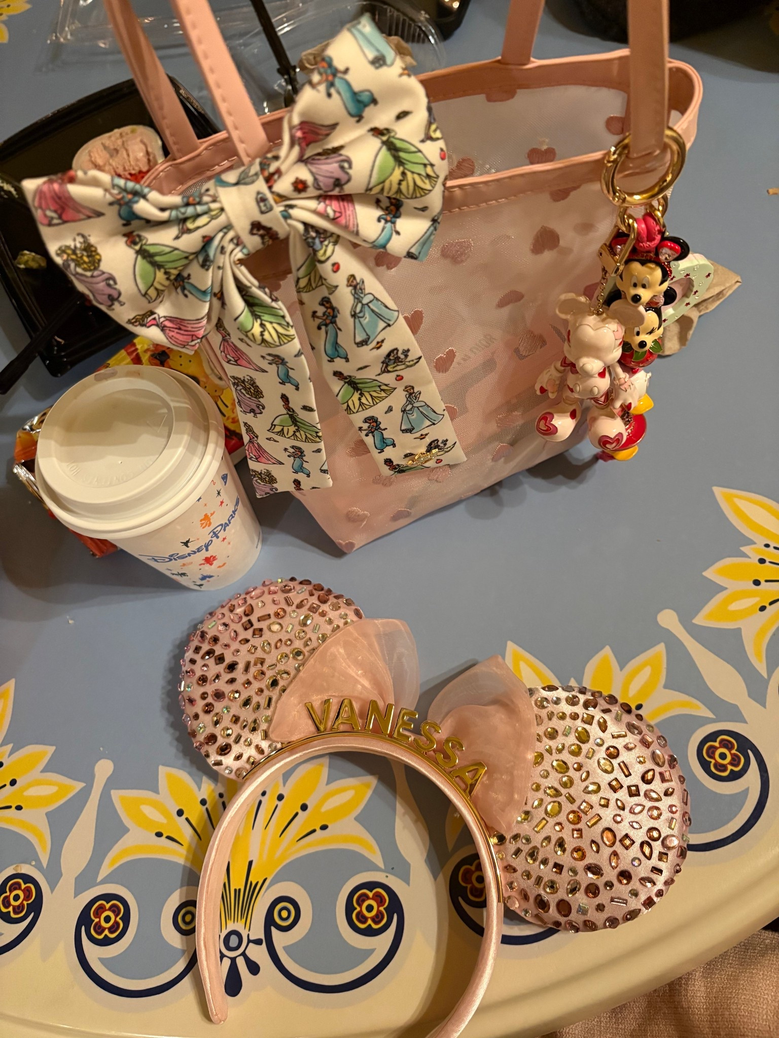 Make it pink 🎀

Pink aesthetic/ Disney/ baublebar/ target finds/ Valentine’s Day/ girlie/ Disney park

#LTKootd #LTKValentine #LTKSeasonal