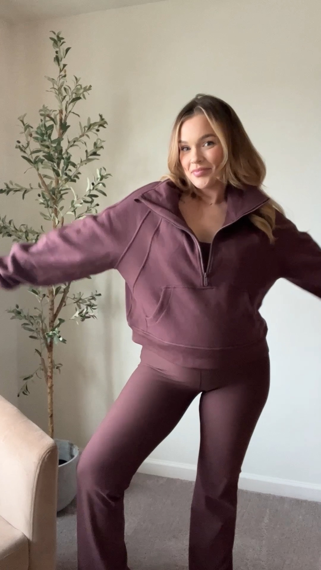 The cutest lulu inspired set. All three pieces together are less than the real deal scuba alone! Colors shown: Cambric Blue, Taupe, and Sparkle Blue. 

Top size M
Bra size L
Pants size L

#LTKfitness #LTKbaby #LTKbump