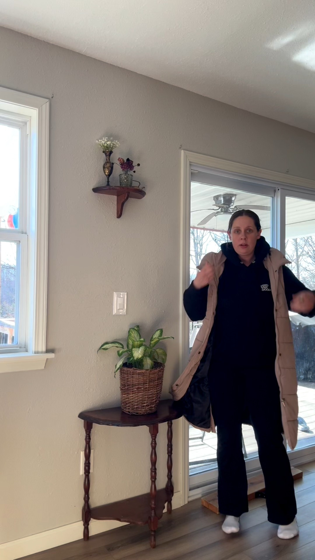 Cozy long vest! Perfect if you get op hot with a coat on. Great for running errands. Love this color to match literally everything 

#LTKActive #LTKmomlife #LTKootd