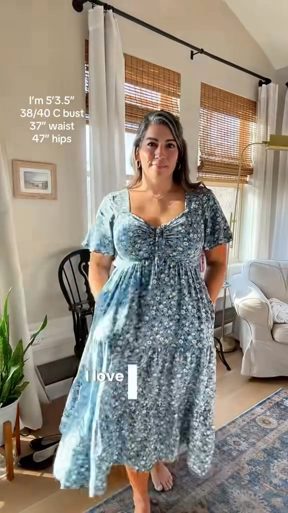 This ditsy floral dress from @bloomchic is perfect for spring. Available in size 10-30 💕 

follow @nicholebabinec for more mid - plus-size fashion ideas 

#bloomchic #bloomchicdress #springdress

#LTKPetite #LTKPlusSize #LTKMidsize