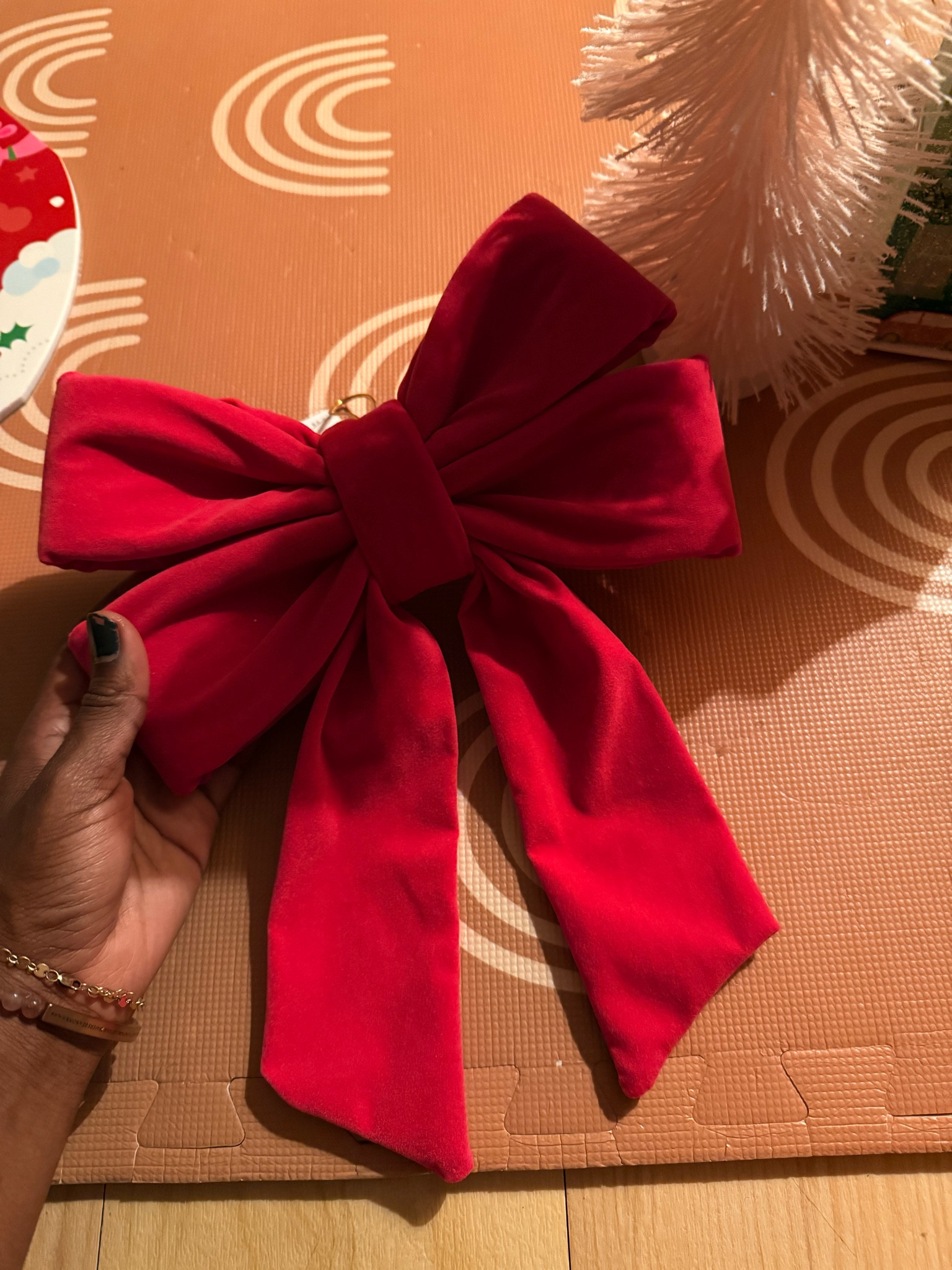 Small double hot pink bow with a clip and twin to hang. Only $5 !

#LTKHome #LTKHoliday #LTKSeasonal