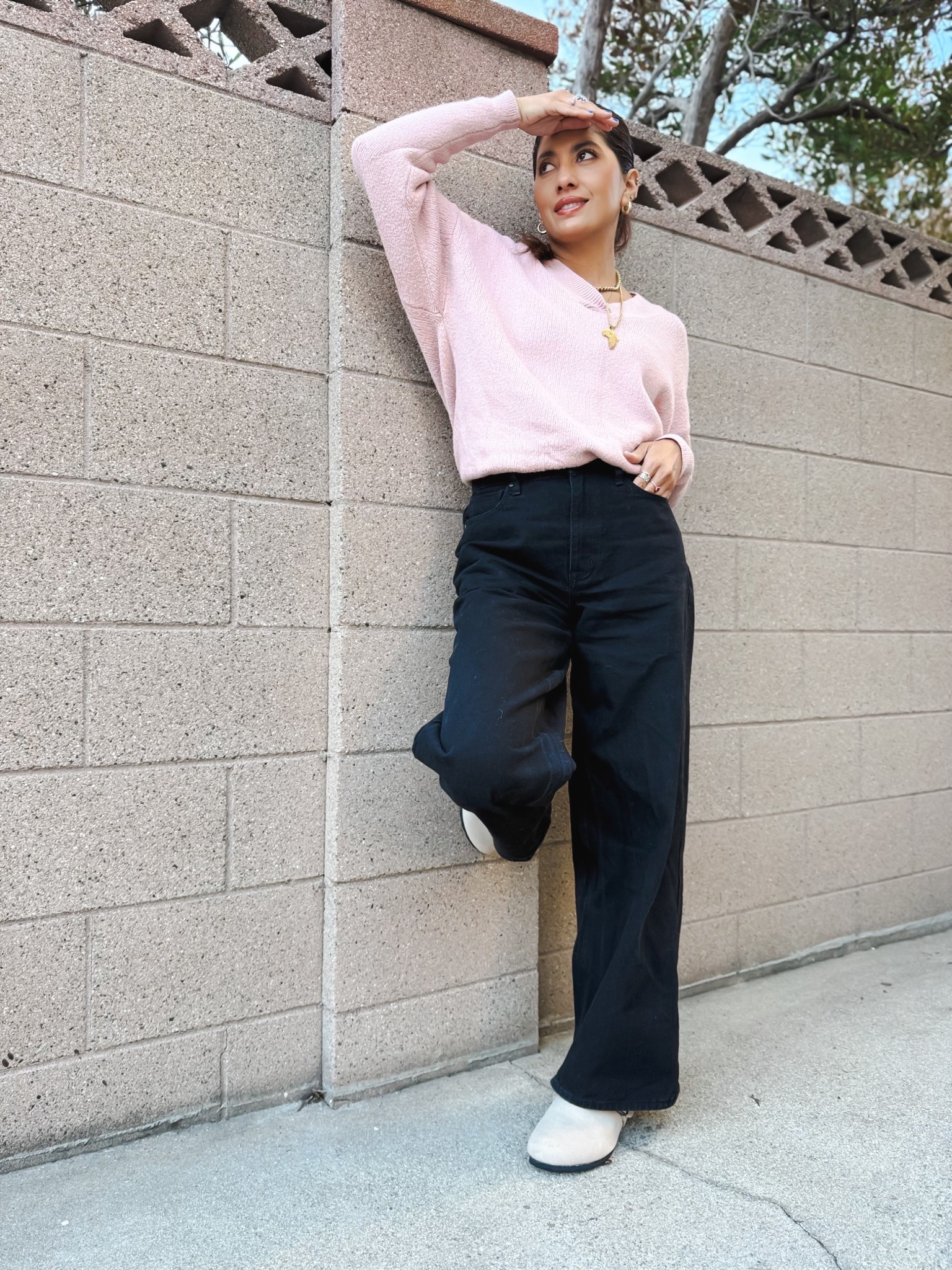 Amazon fashion finds you need in your closet 🤍
Wide Leg Jeans (size 0), and this Cropped Utility Jacket (size S) — all affordable, comfortable, and so easy to style.
Perfect everyday basics you can dress up or down. Linking all pieces for you! ✨



amazon fashion, amazon finds, amazon jeans, barrel jeans, wide leg jeans, utility jacket, amazon outfit, amazon style, outfit inspo, casual outfits, wardrobe essentials, neutral fashion, chic basics, amazon staples, everyday outfits, mom style

#LTKgrwm #LTKootd #LTKmomlife