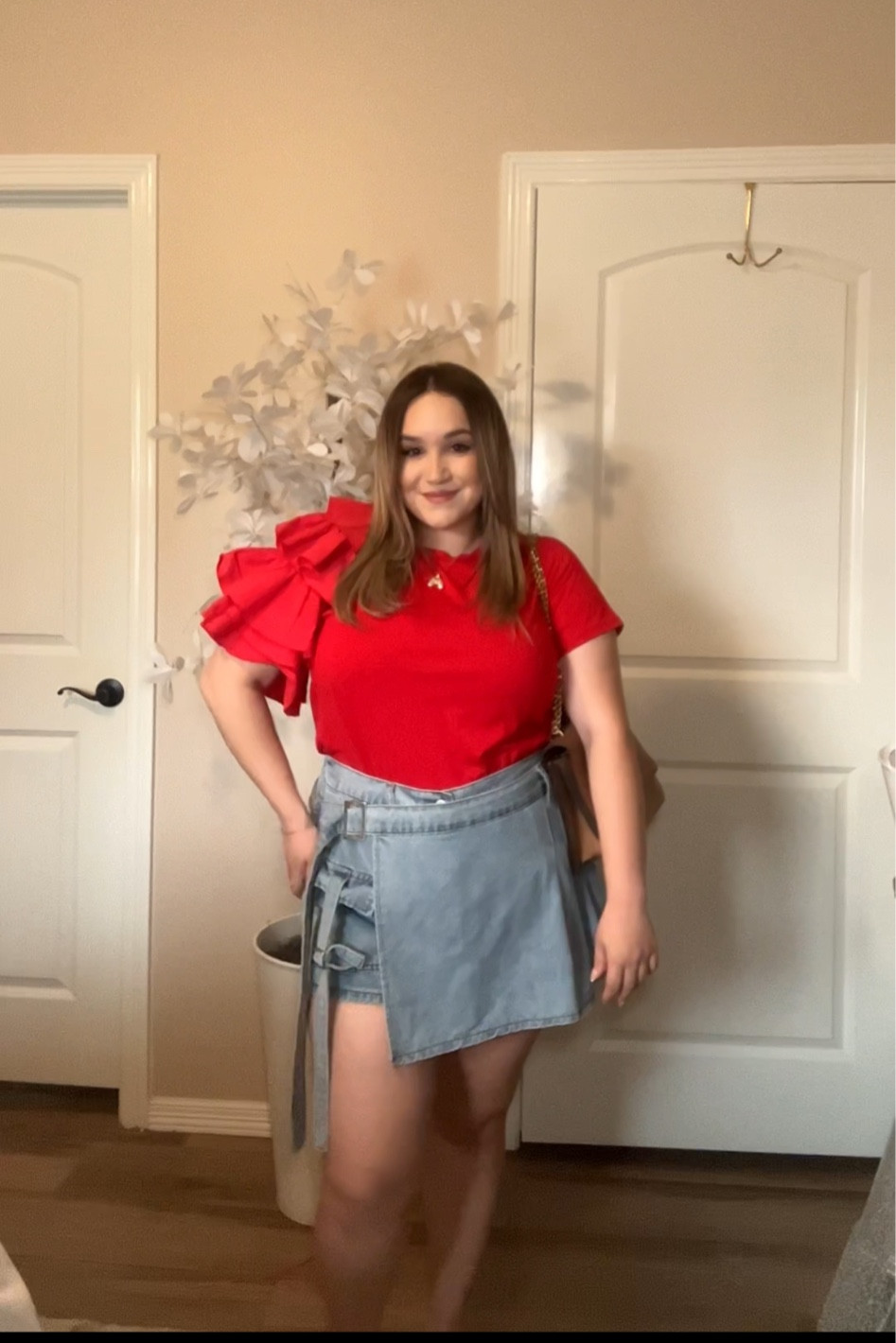 Dressy tshirt yes pleaseeee 🍒✨ 