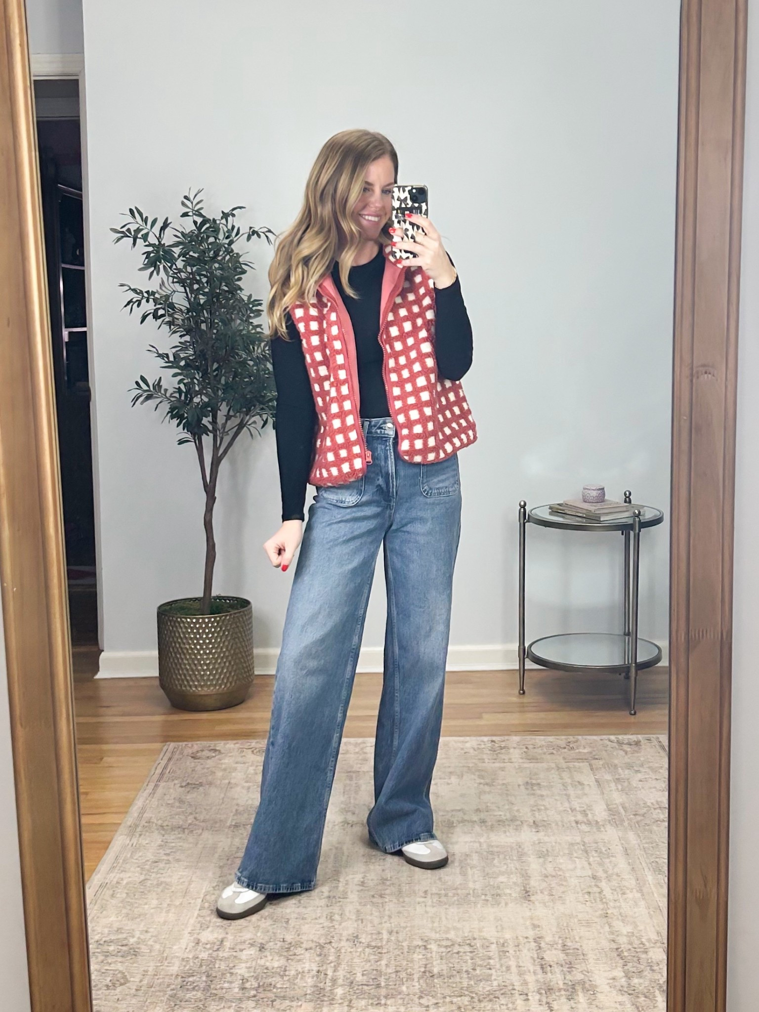 Casual outfit of the day! Size M in the vest! 

#LTKSaleAlert #LTKFindsUnder100 #LTKFindsUnder50